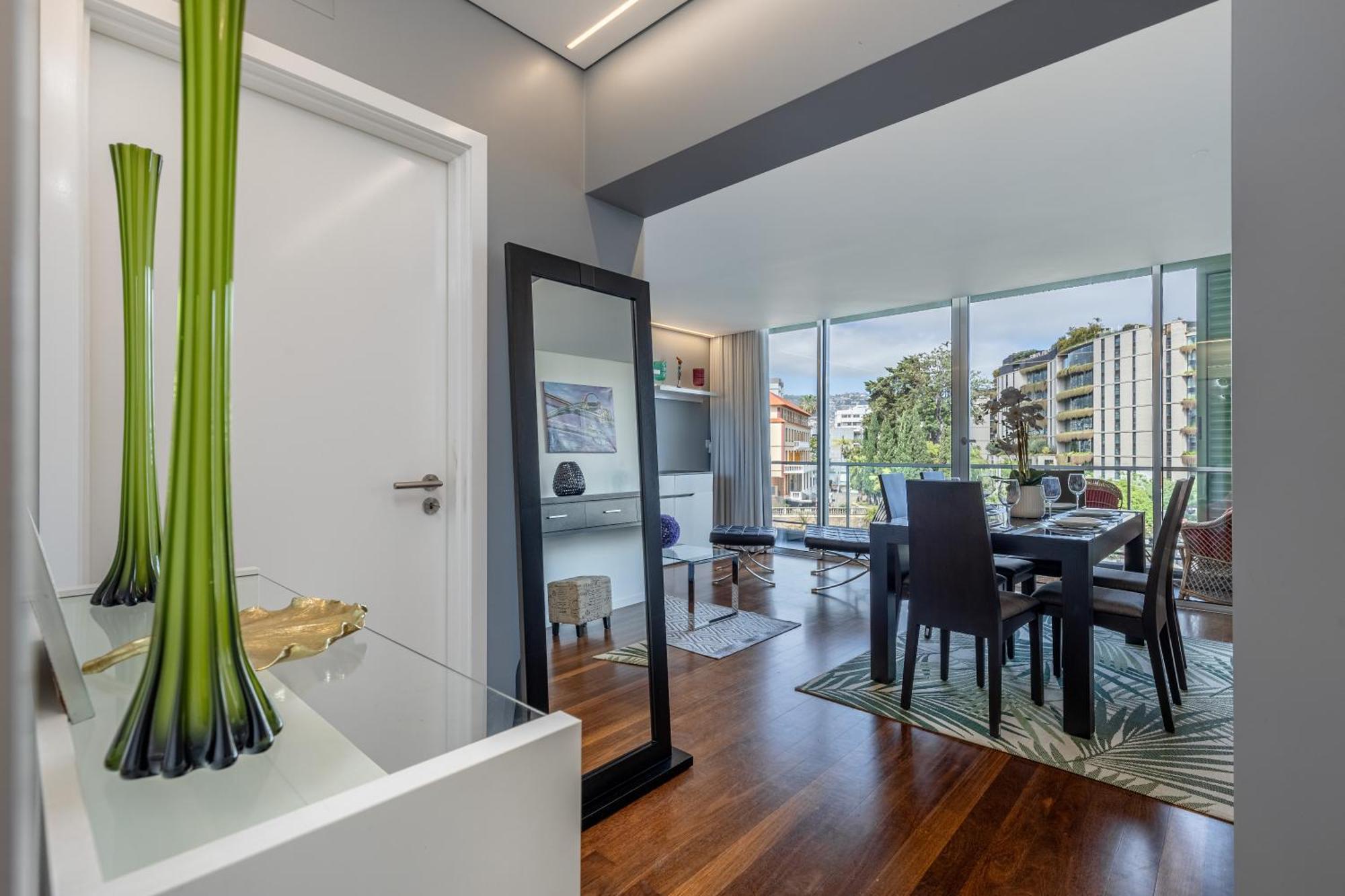 Vista Savoy By Rmz Appartement