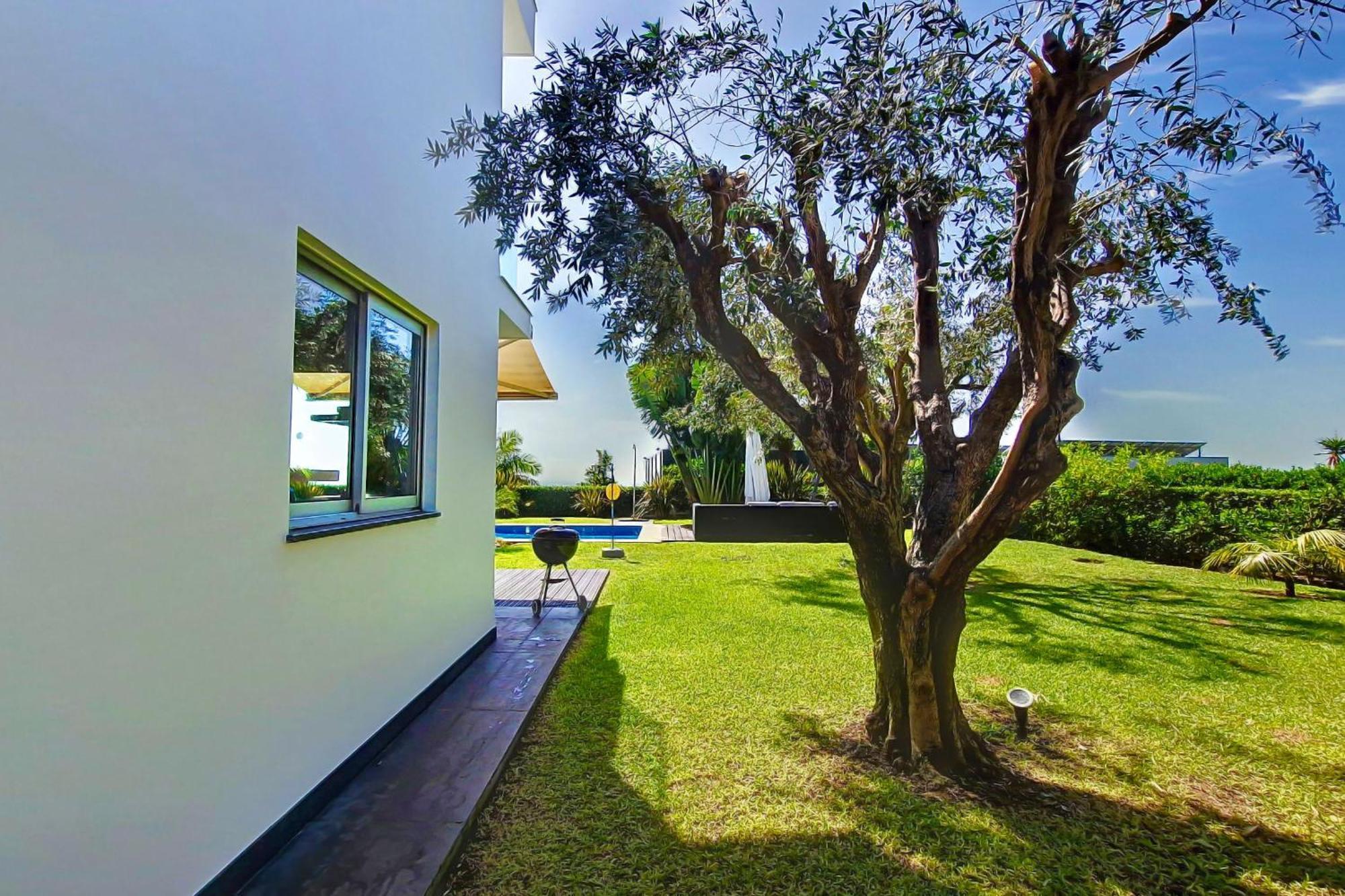 Ravenala - By Lovelystay Villa