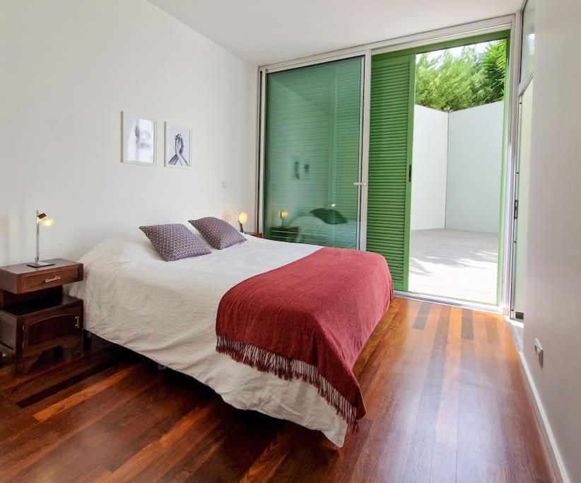Apartment Upscale, Spacious & Peacefull 3-bedroom Funchal (Madeira)
