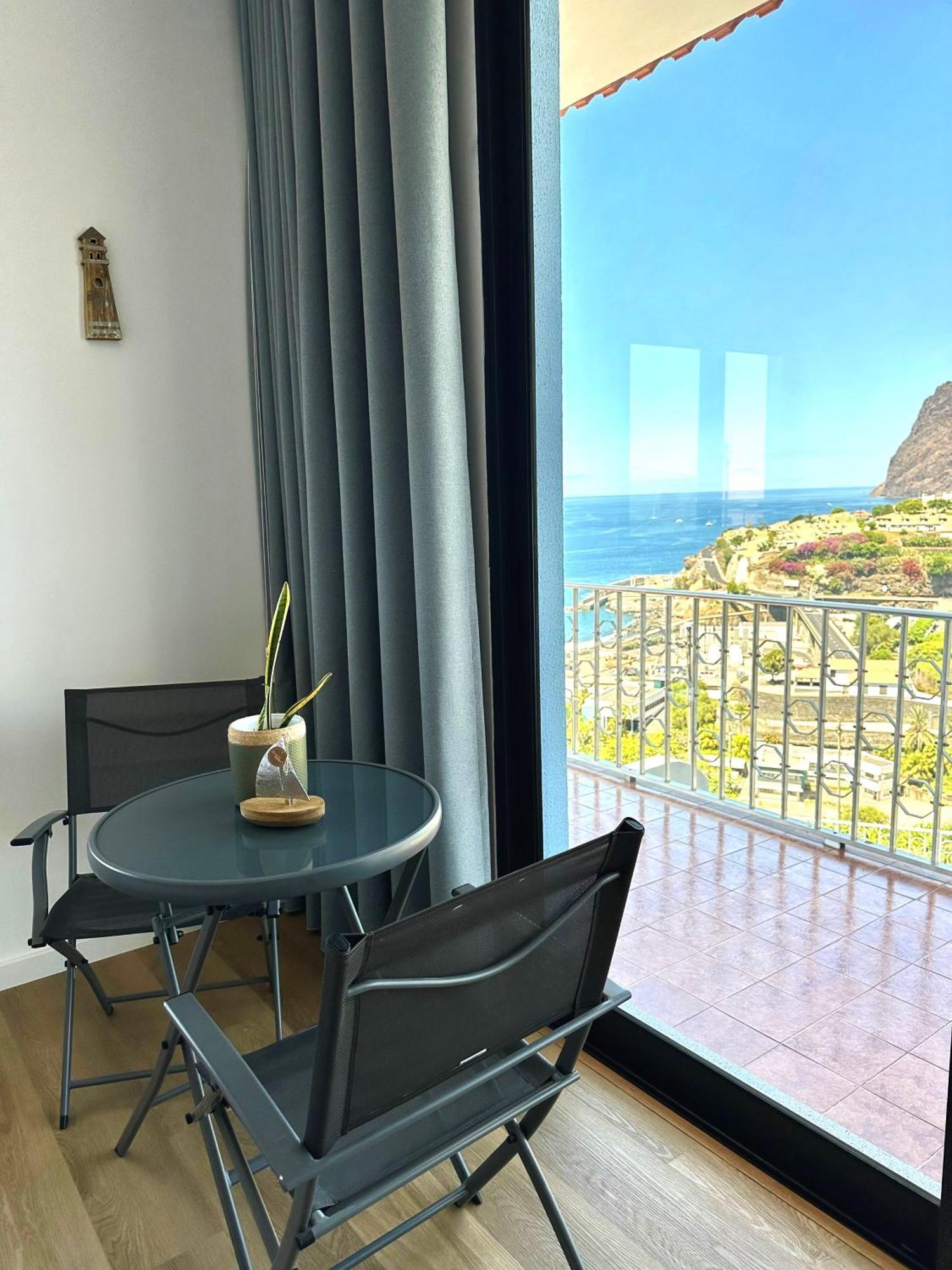 Apartment Oasis -