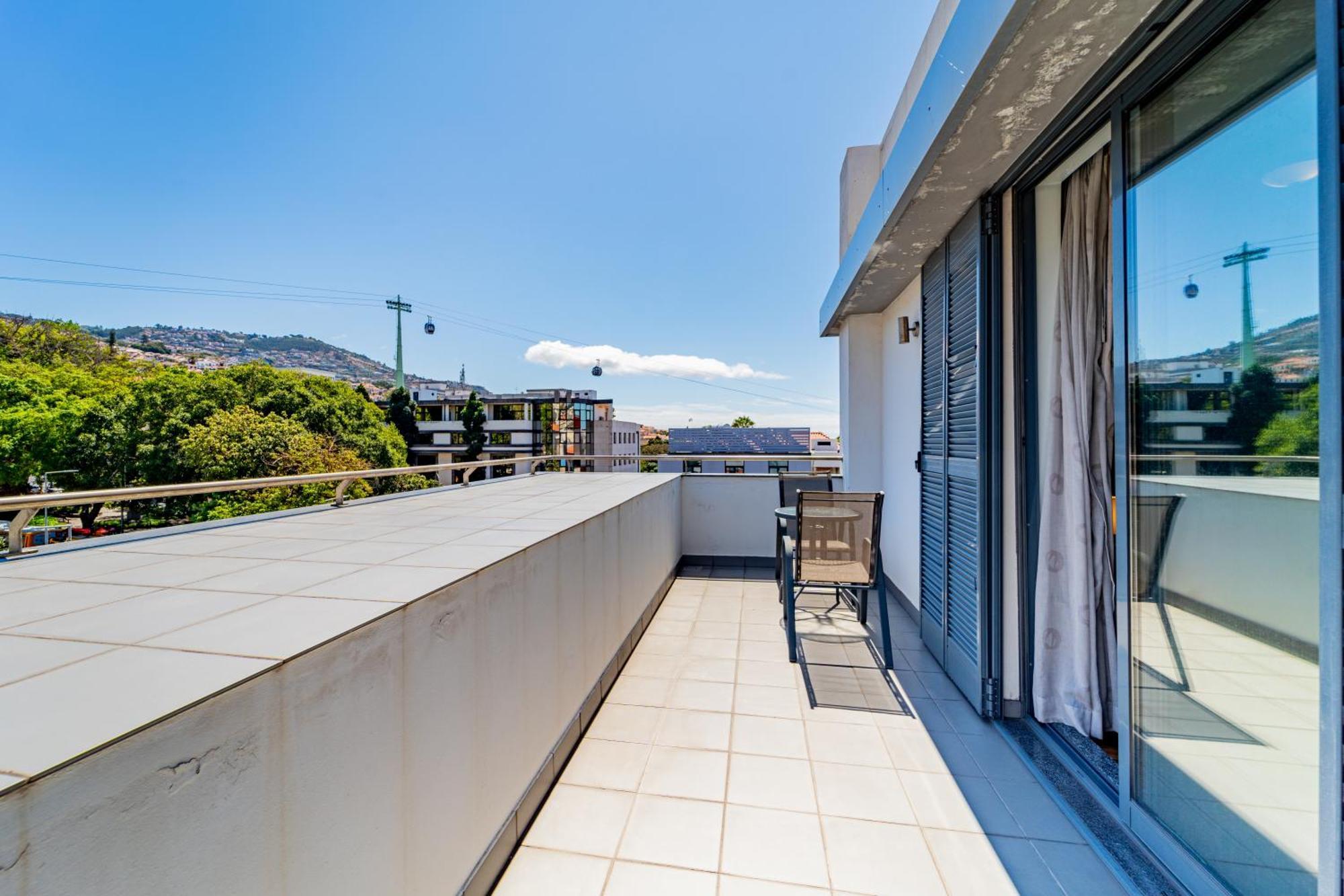 Penthouse In The Center Of Funchal (Madeira)