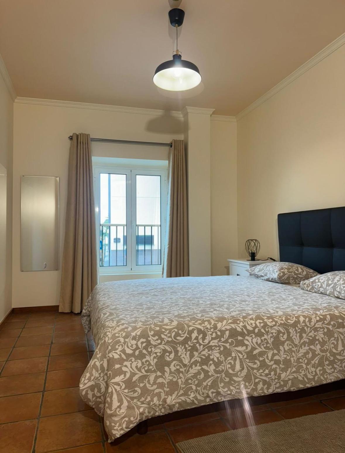 Old Zone 1a Apartamento *