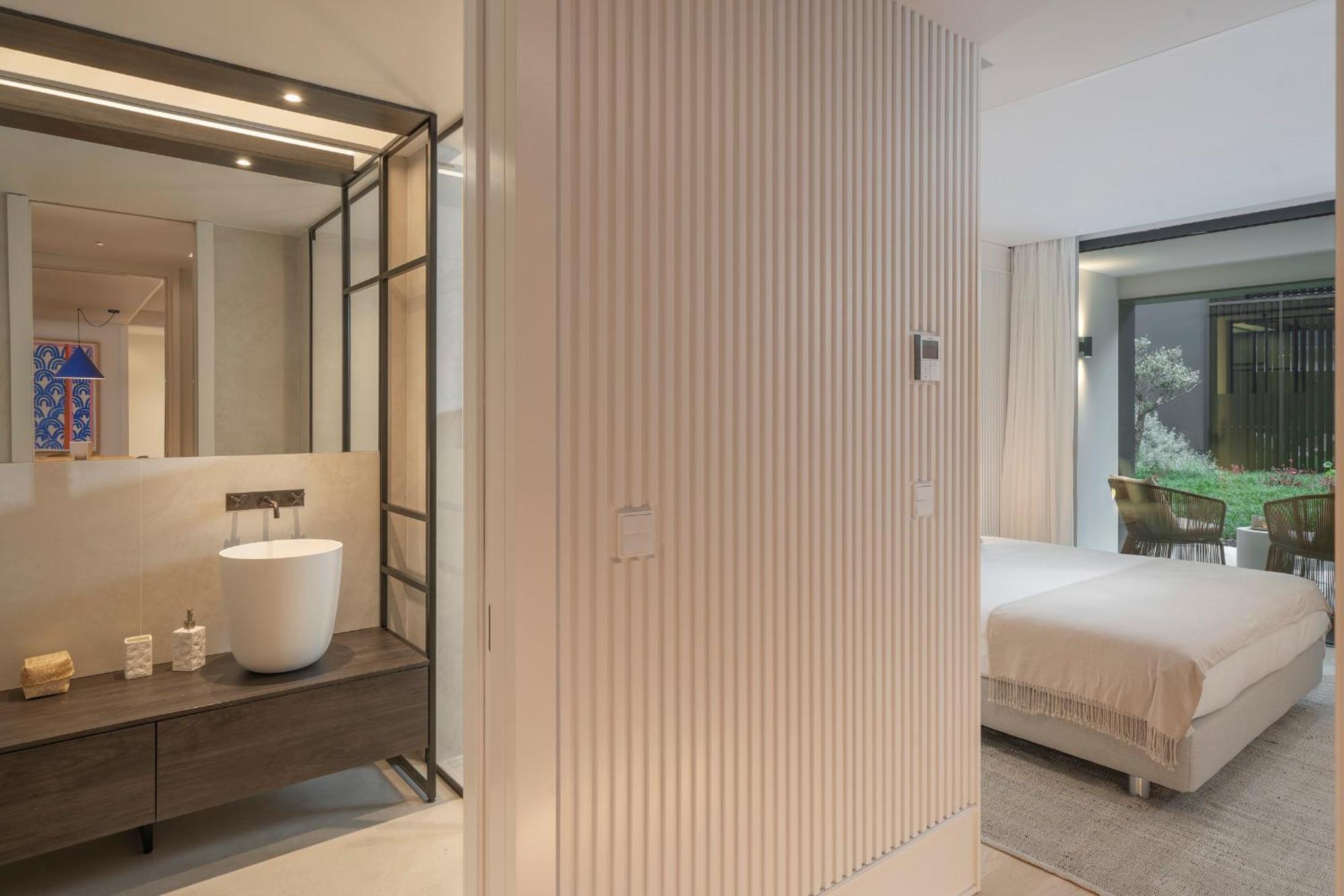 Infinity Pool & Private Garden Oasis At Savoy Insular Apartment Funchal (Madeira)