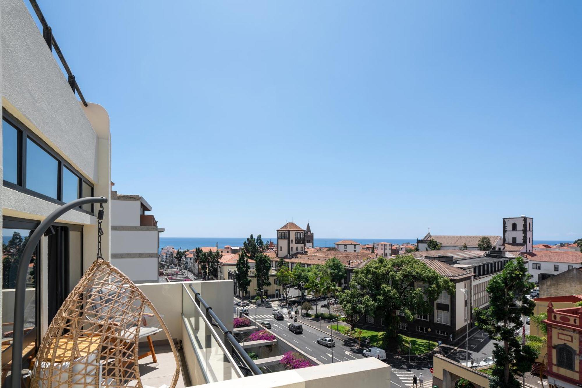 Atlantic Blue 1 - Center With Garage Funchal (Madeira)