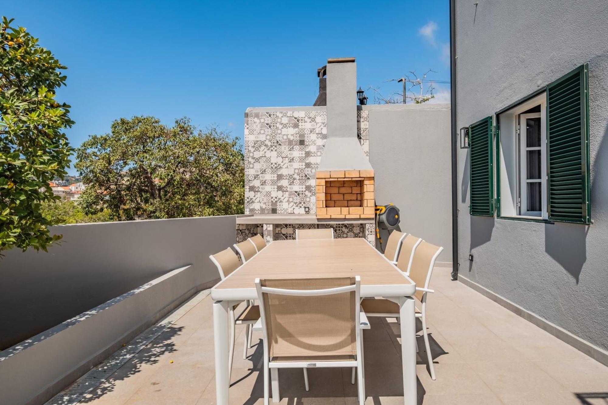 Pedreiro Apartment