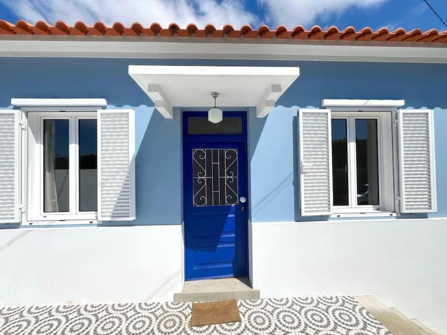 Casa Da Porta Azul Holiday home