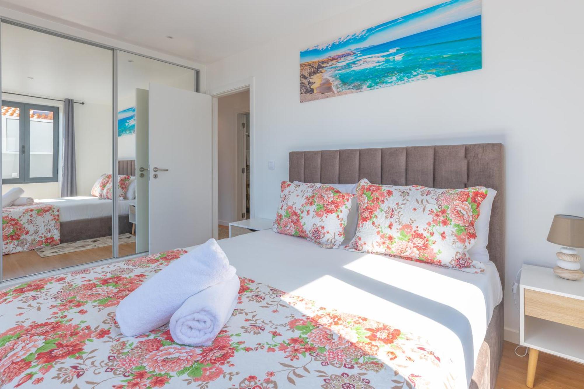 Flowers Island House 5 *