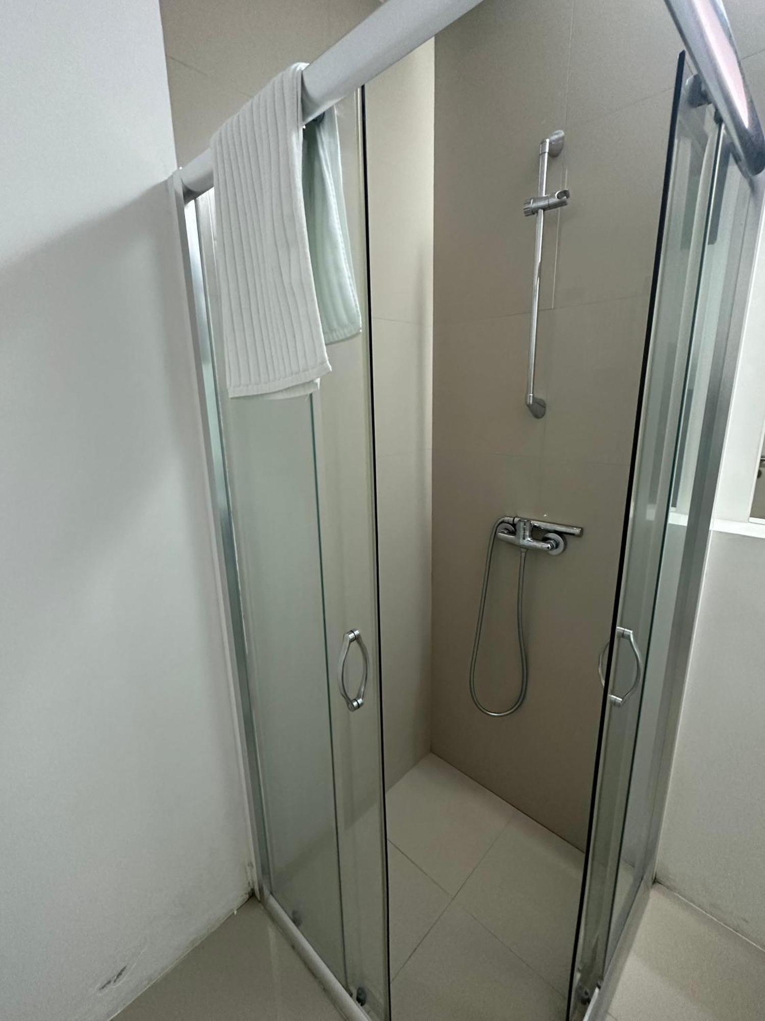 Apartment Madeira Shopping- 10min To Funchal (Madeira)