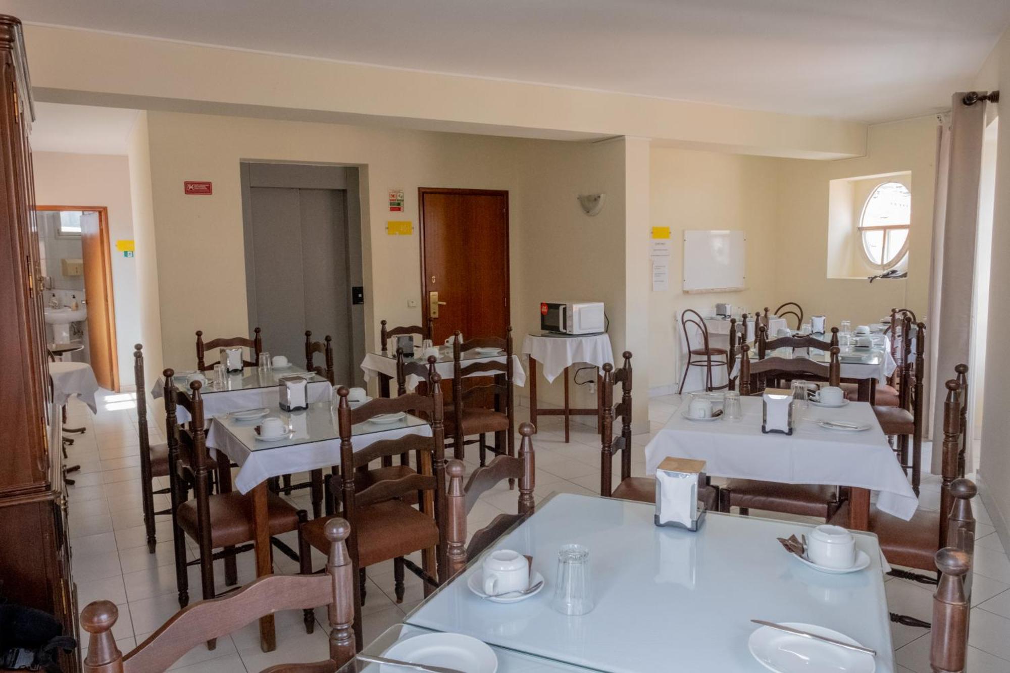 Residencial Chafariz /queimada Guest house *