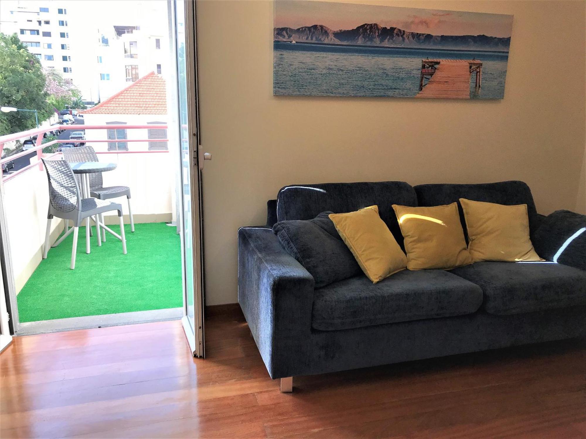 Apartment Mit Pool