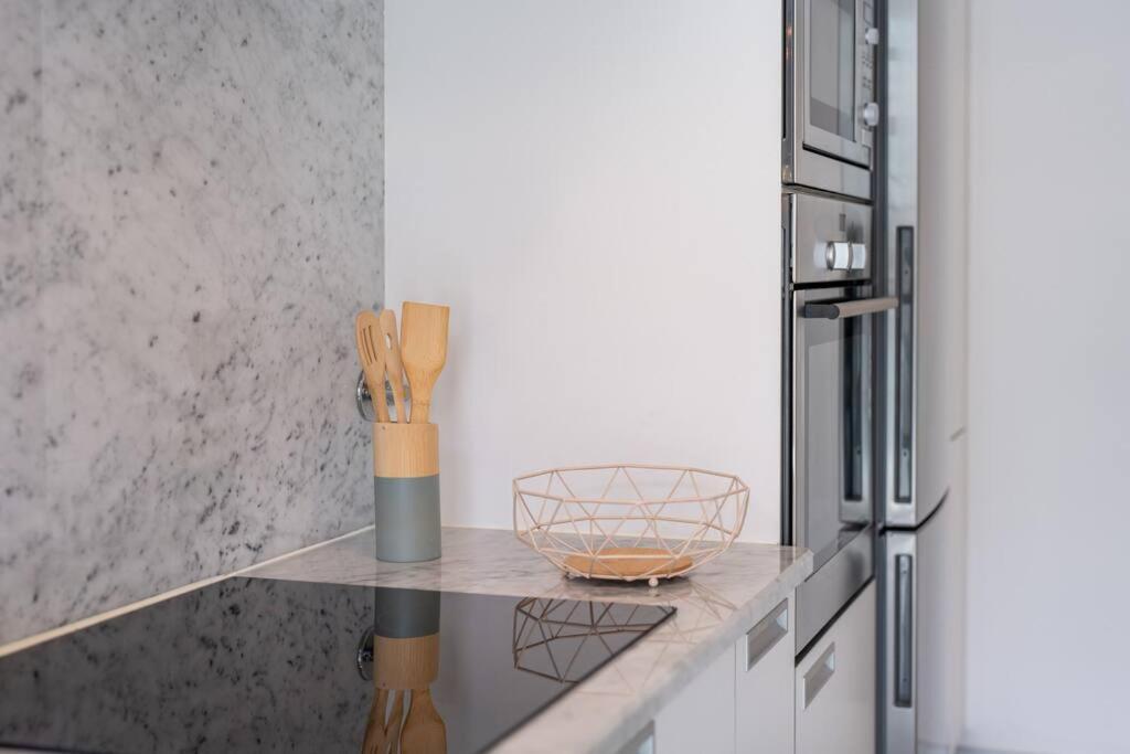 La Vie - Center & Free Park Apartment *
