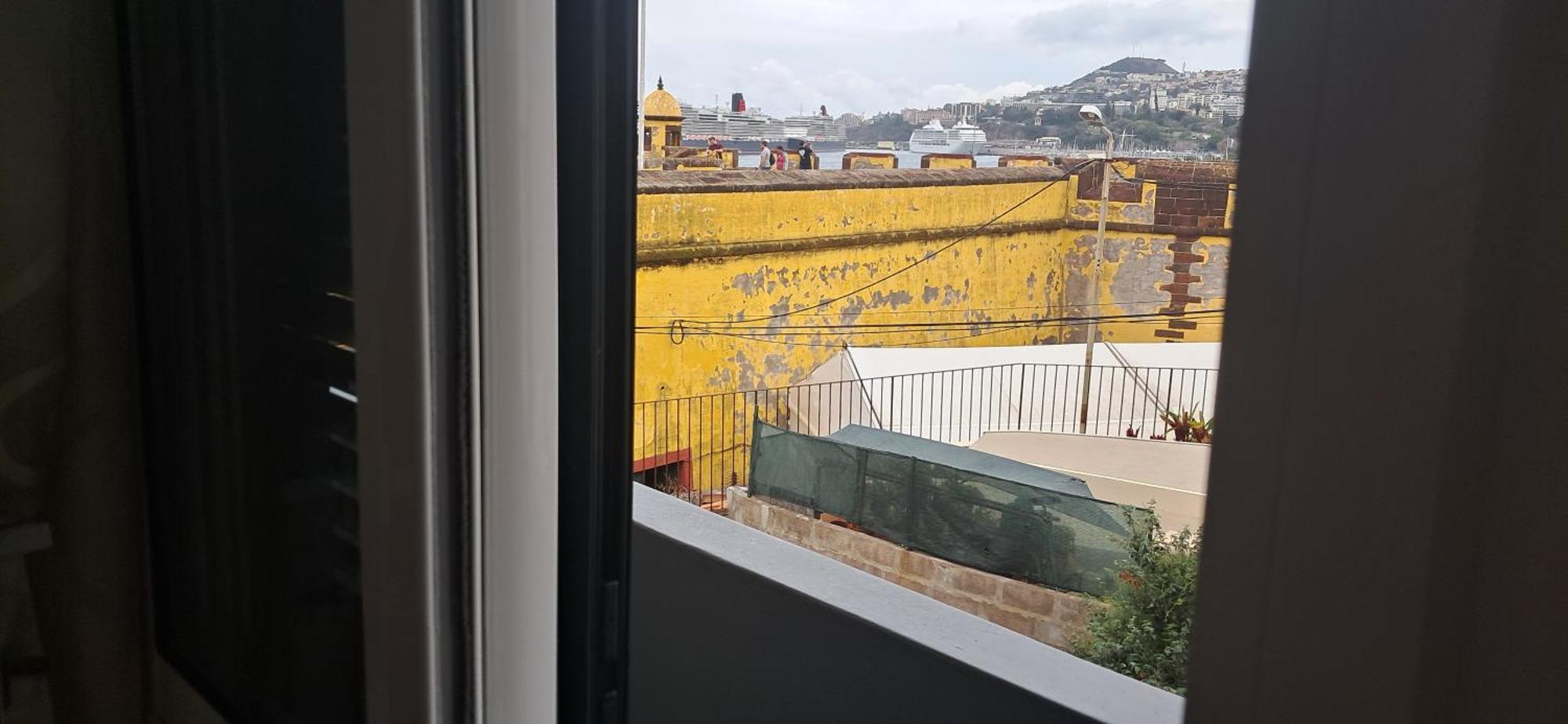 Casa Zona Velha - Caetano * Funchal (Madeira)