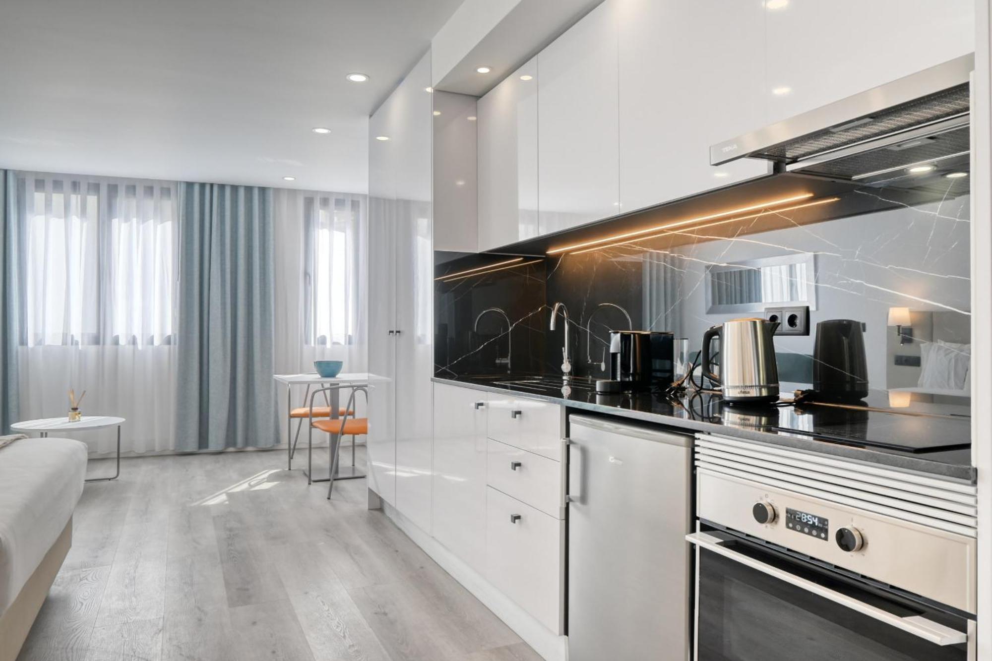 Apartment Bse15 1b, A In Madeira