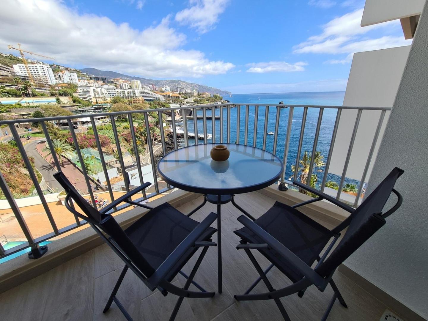 Step To The Sea 4 * Funchal (Madeira)