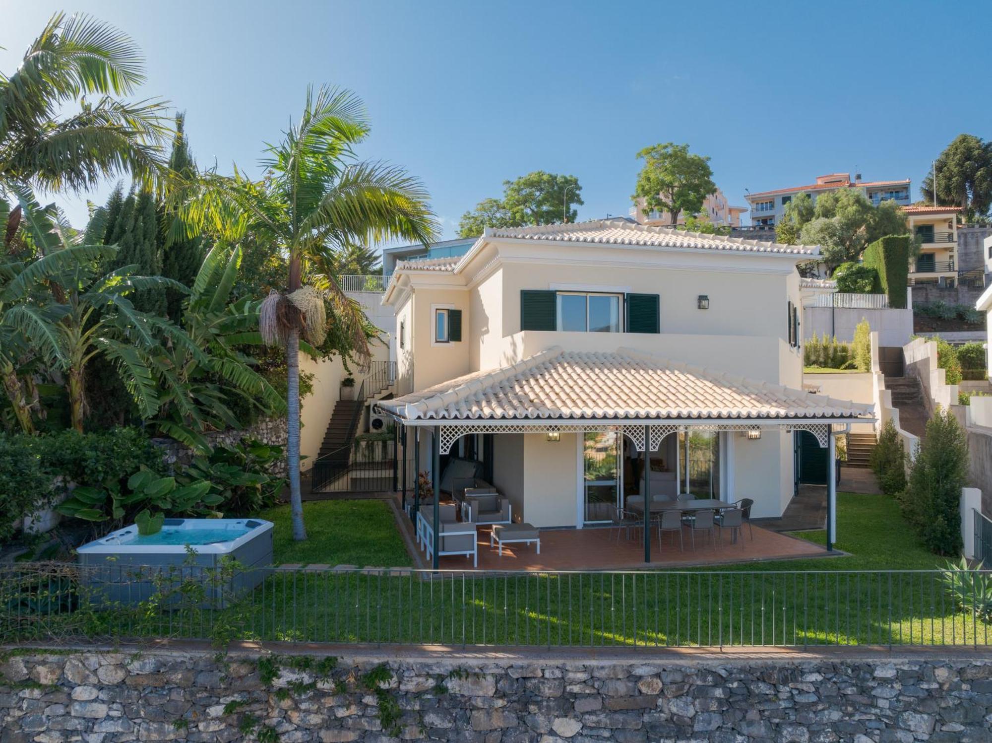 Villa Sublime View By Atlantic Funchal (Madeira)