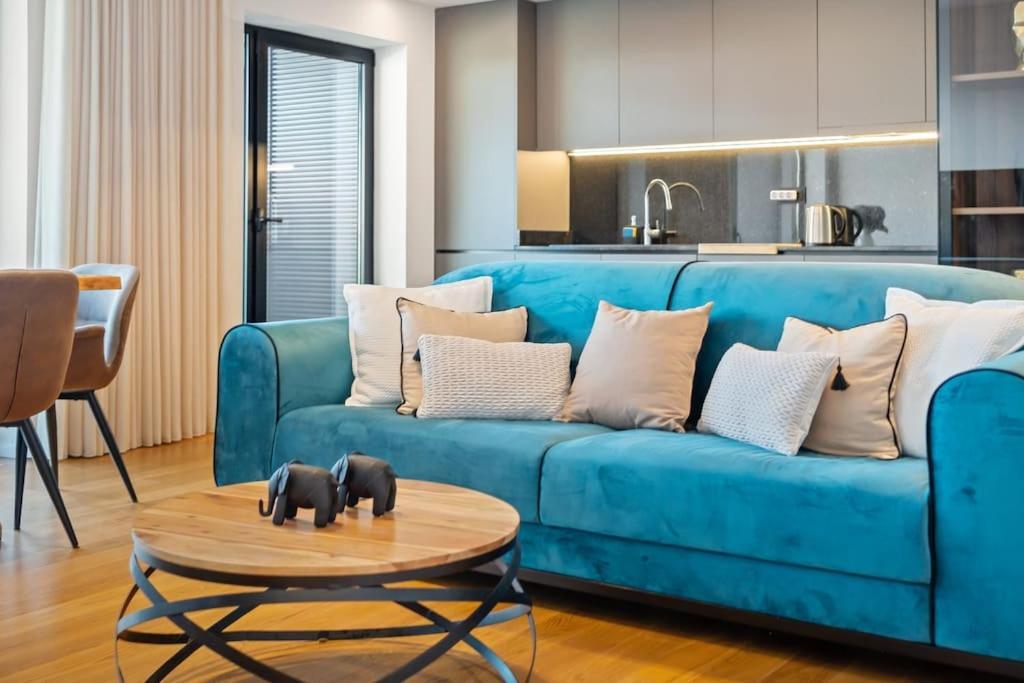 View Apartamento *