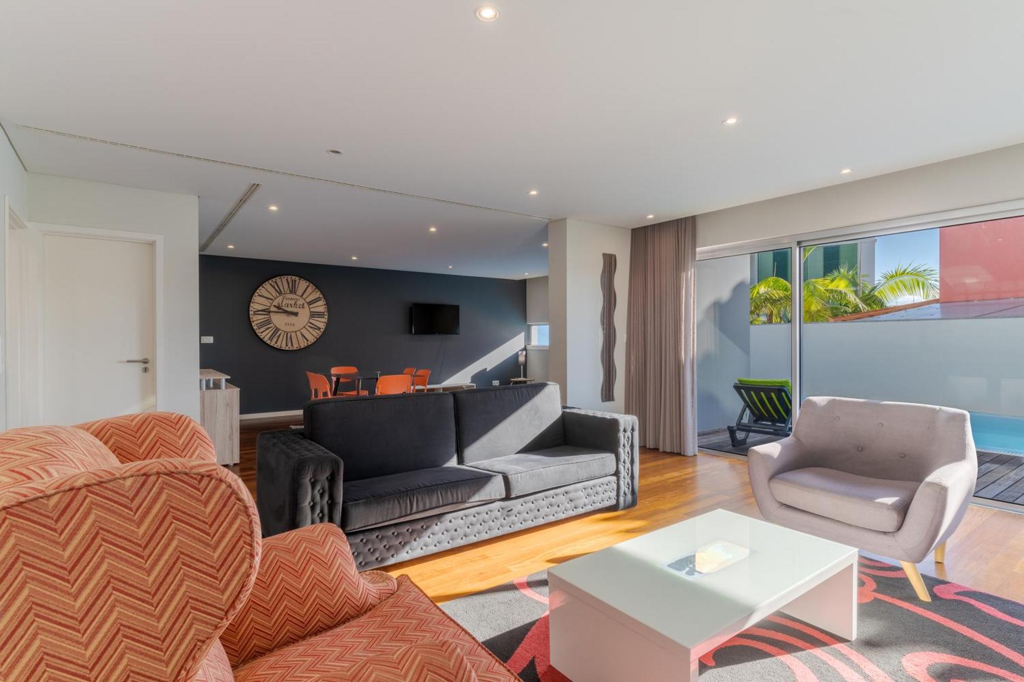Nogueira V With Private Pool By Hr Madeira