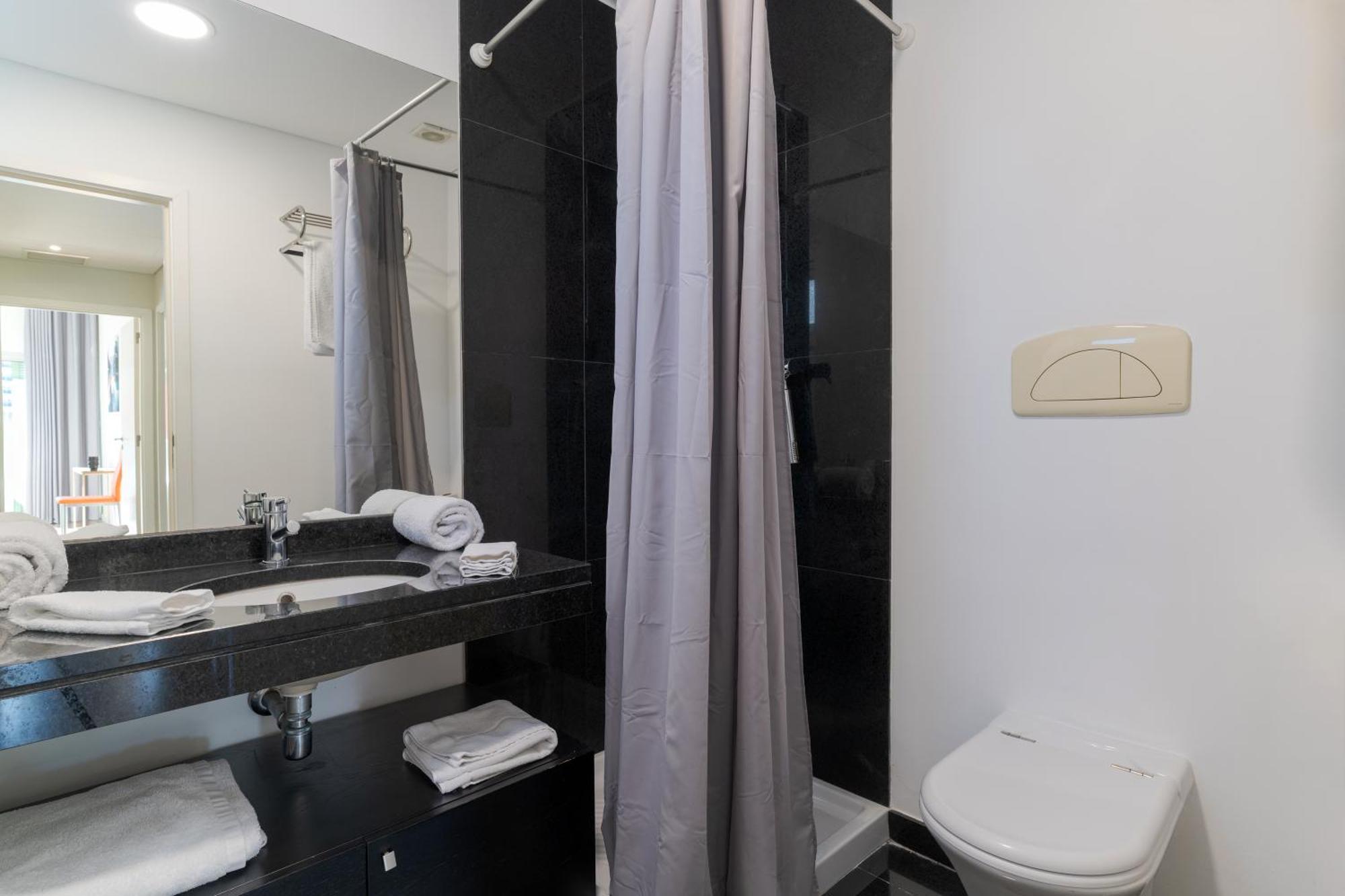 Apartment Nogueira V With Private Pool By Hr Madeira Funchal (Madeira)