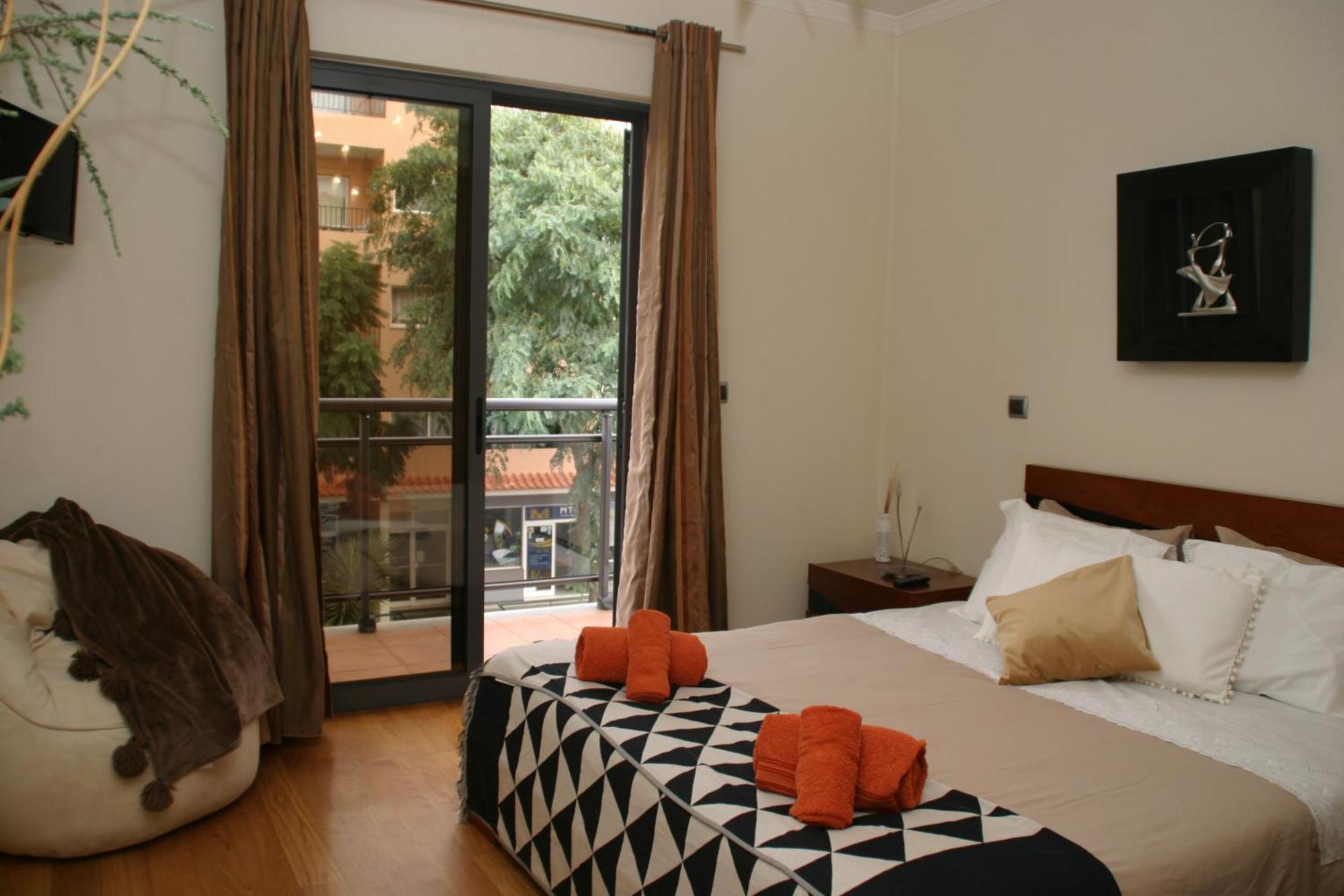 Batista Apartment *