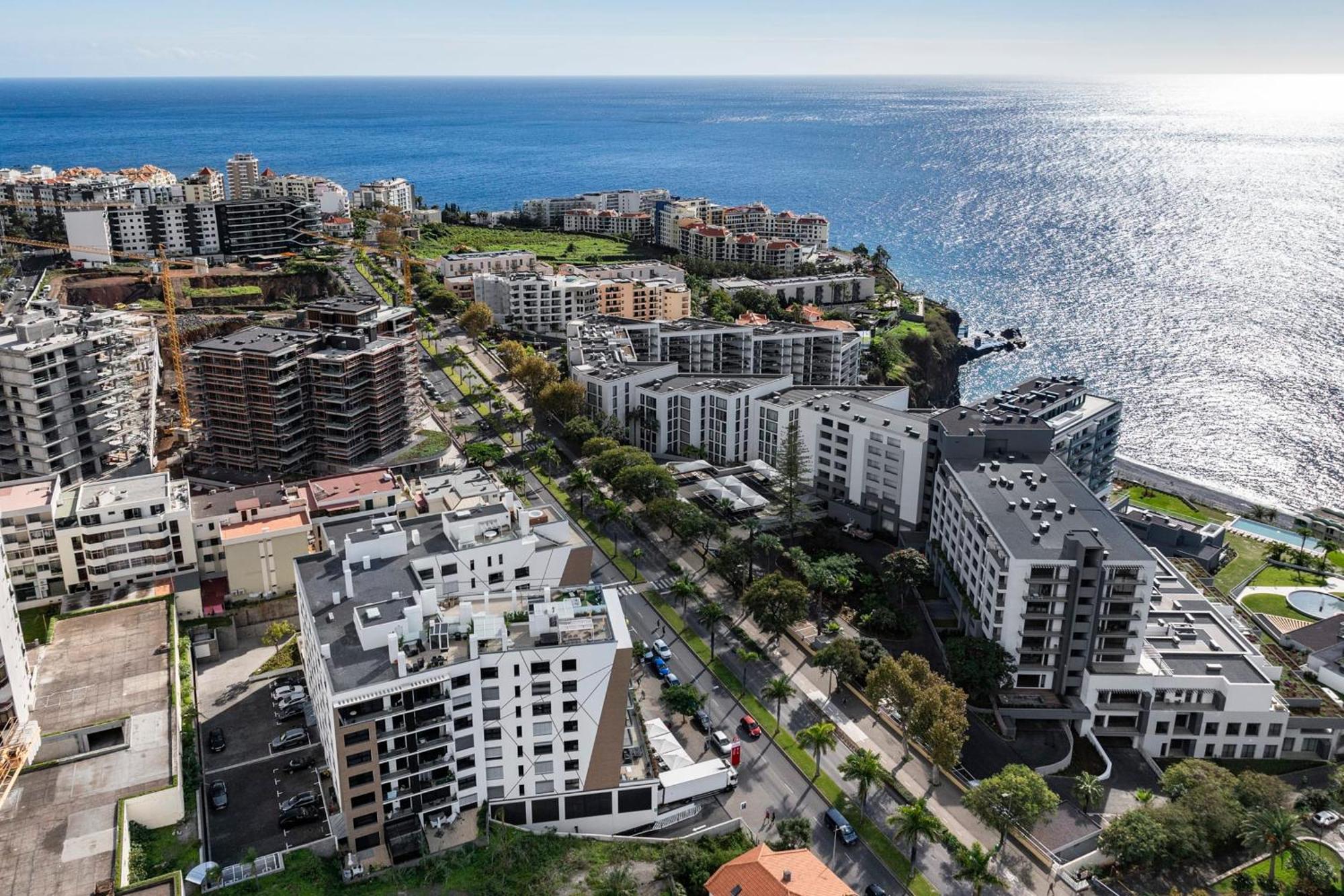 Sao Lucas Ii By An Island Funchal (Madeira)