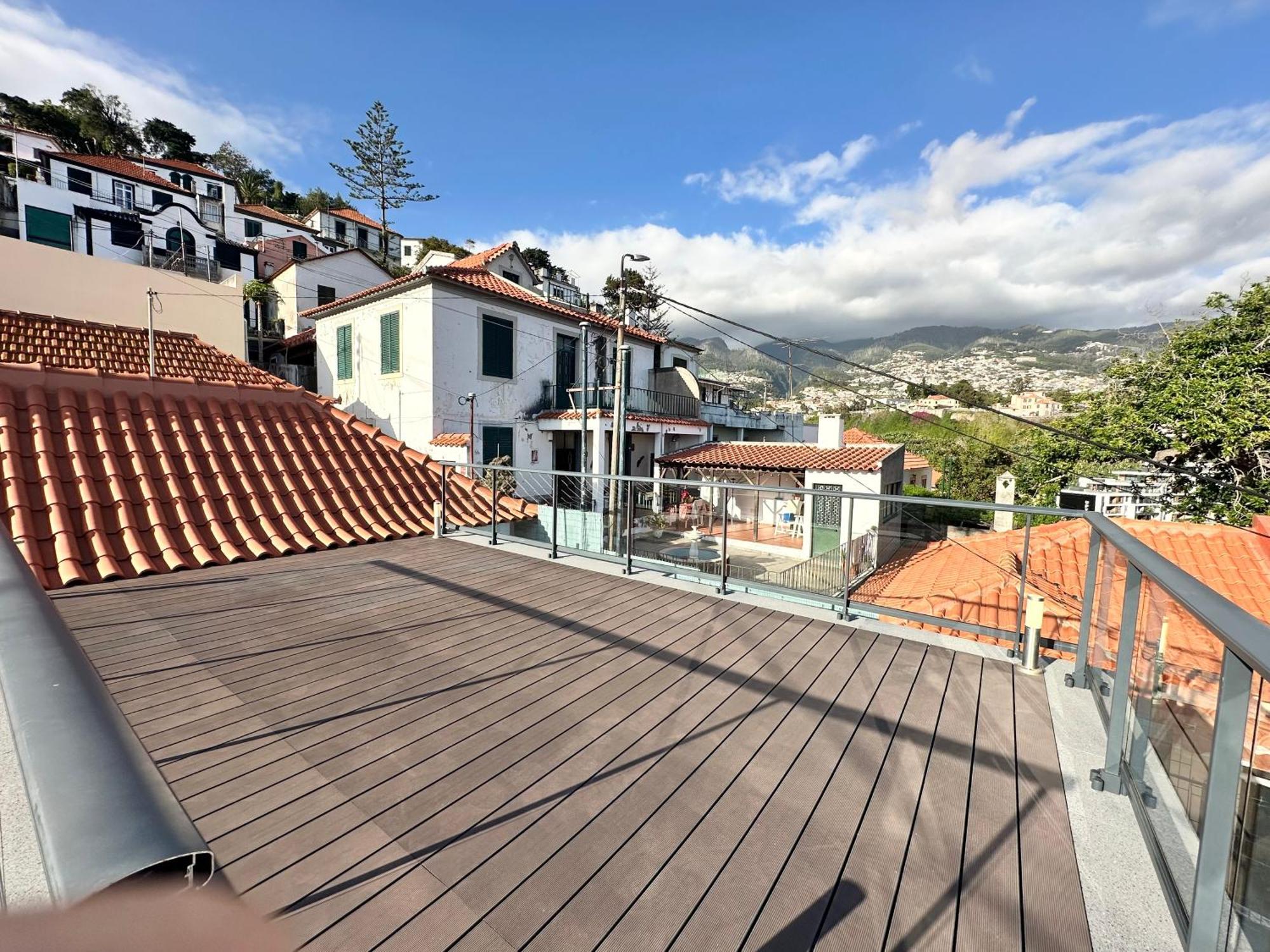 Private Rooftop Sunny Terrace In * Funchal (Madeira)
