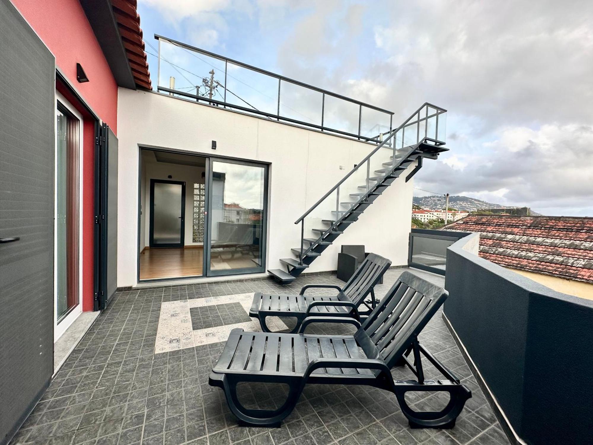 Private Rooftop Sunny Terrace In *
