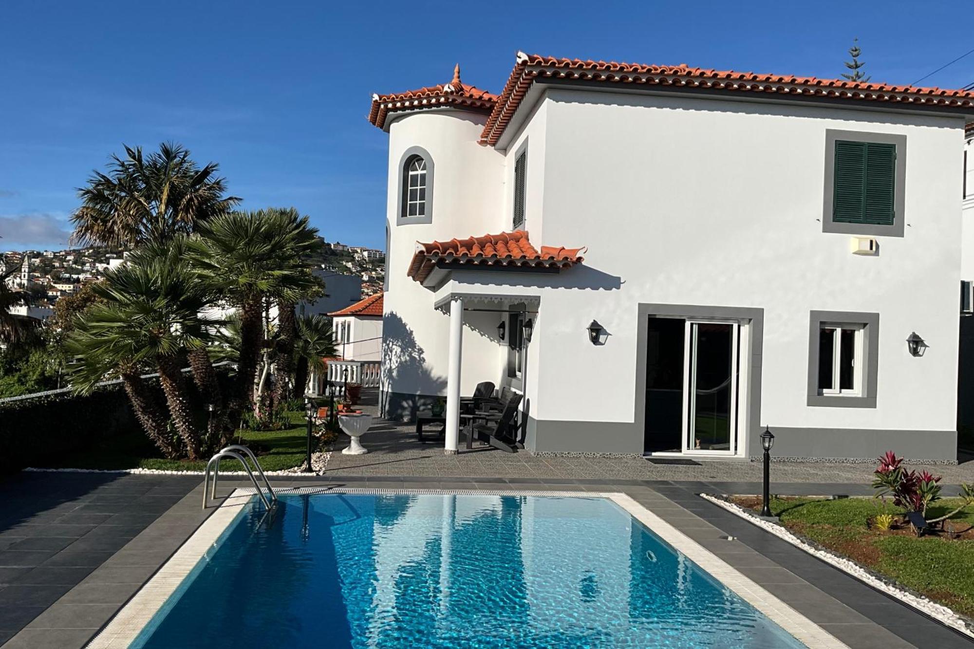Beautiful 1-bed In Madeira * Funchal (Madeira)