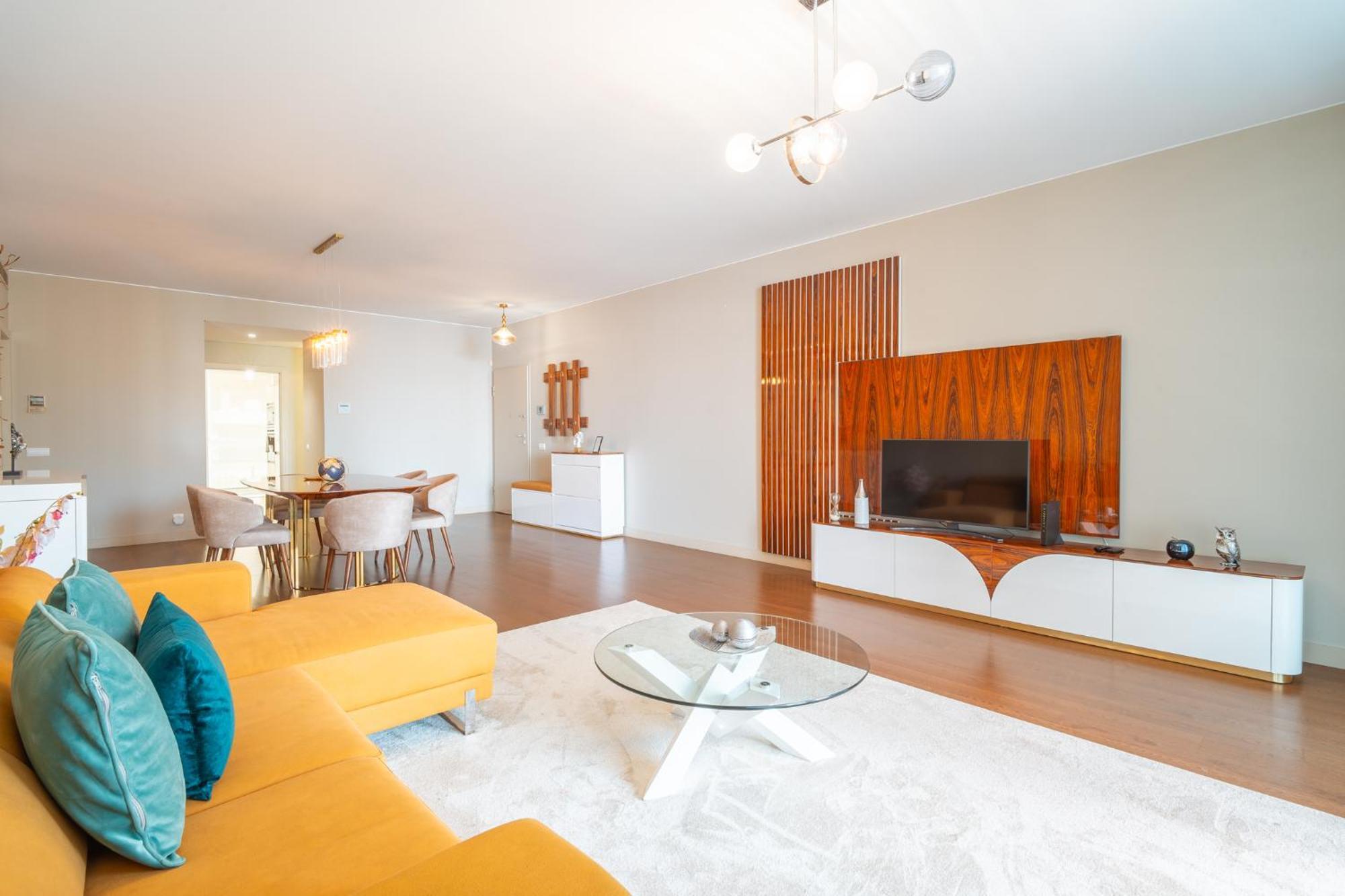 Lux Flat, Sea View, Ac, 3 Pools And Gym Apartment Funchal (Madeira)
