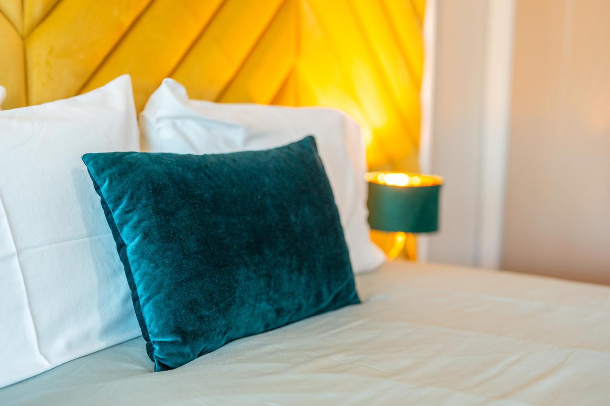 Lux Flat, Sea View, Ac, 3 Pools And Gym Funchal (Madeira)