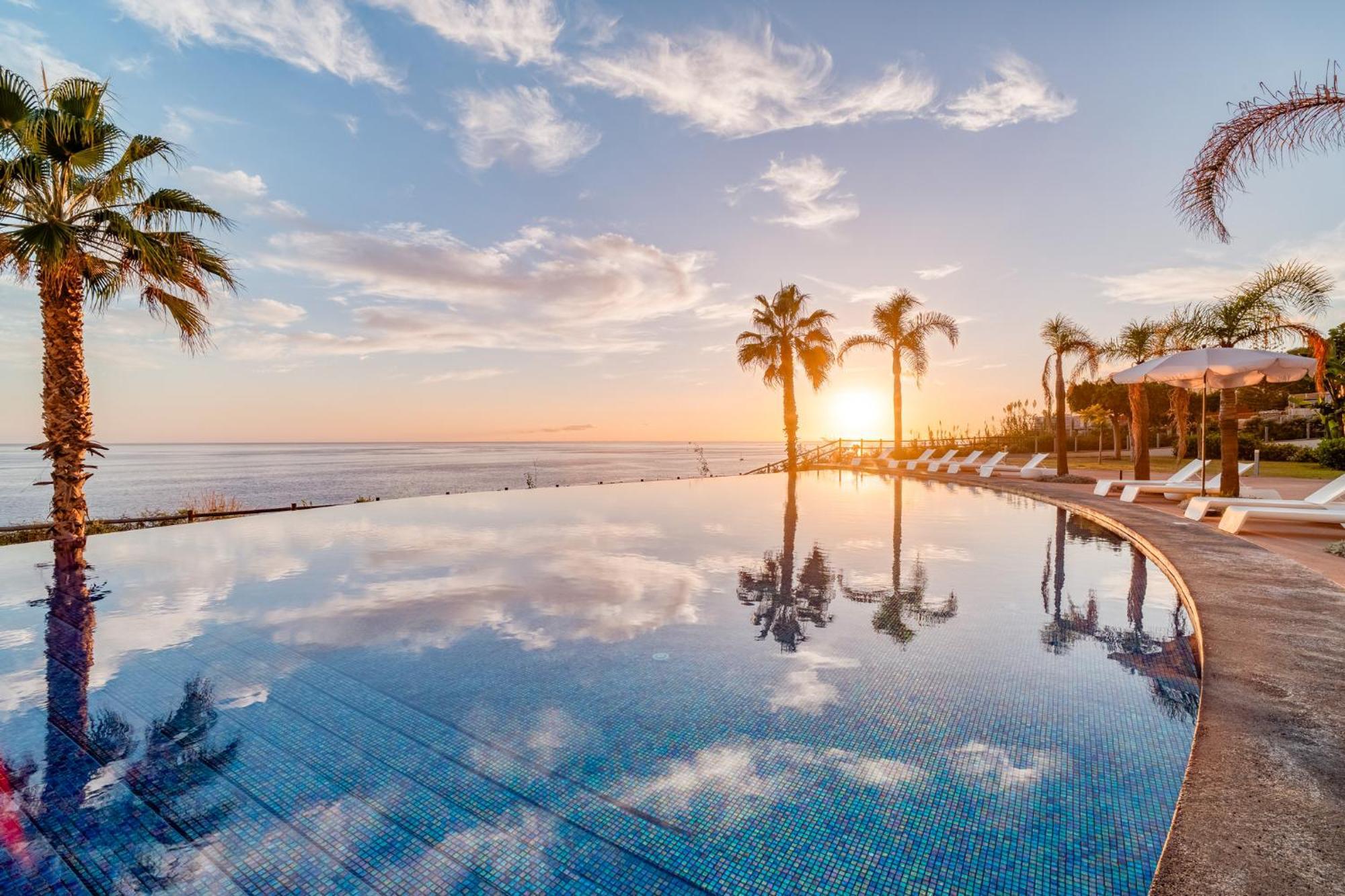 Apartment Lux Flat, Sea View, Ac, 3 Pools And Gym *