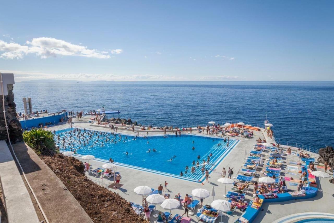 Blue Sky With Pool By Hr Madeira Apartment *