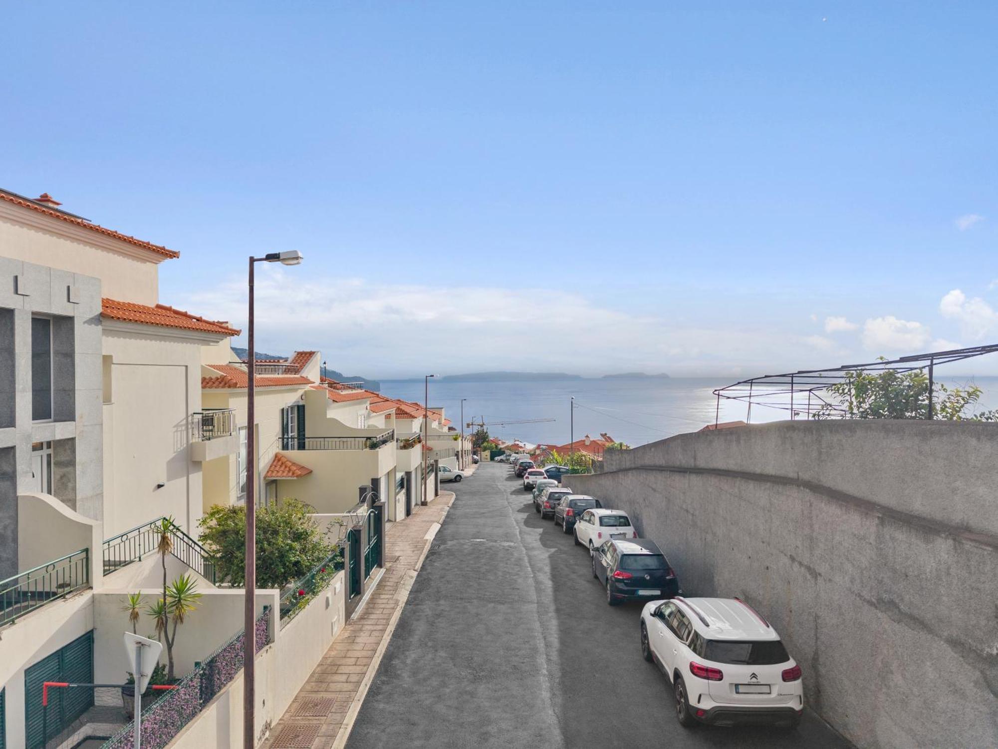 Avista Navios Holidays Funchal (Madeira)
