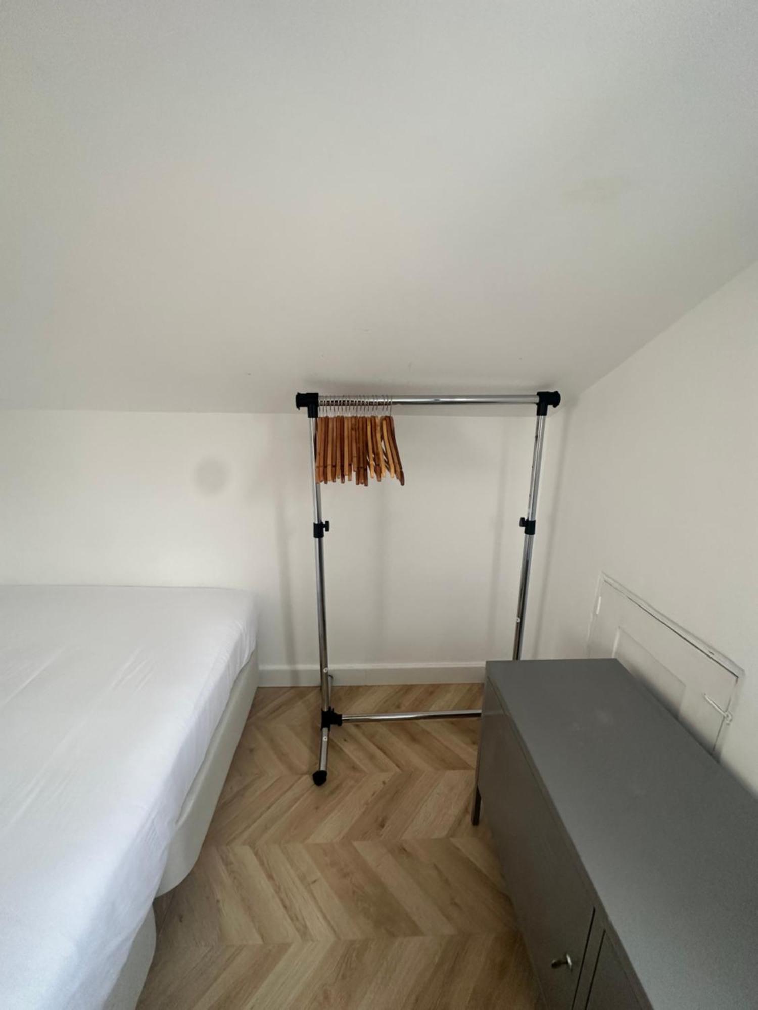 Rooftop Center Apartment *