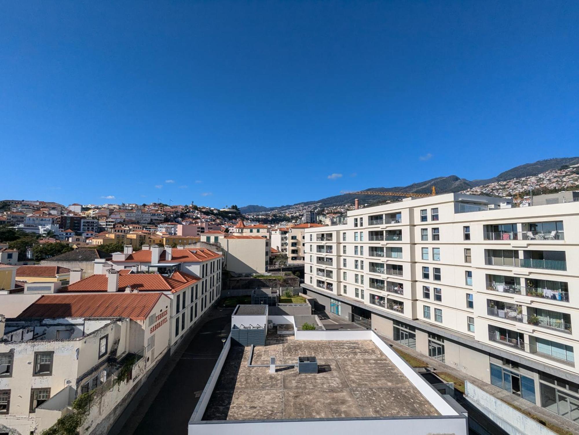 Apartamento Top-floor One-bedroom Flats - Peaceful With Ocean And Views *