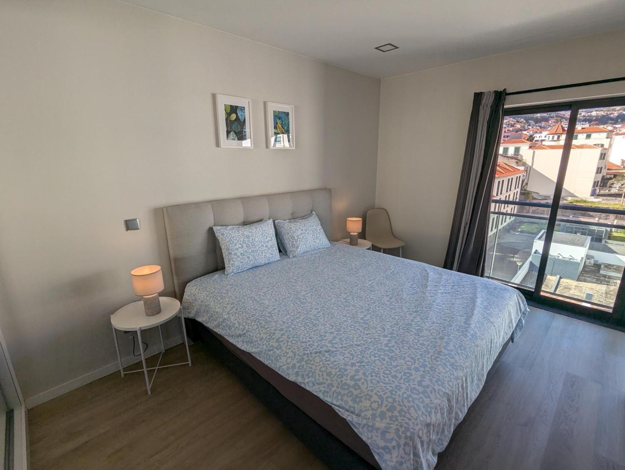 Top-floor One-bedroom Flats - Peaceful With Ocean And Views * Funchal (Madeira)