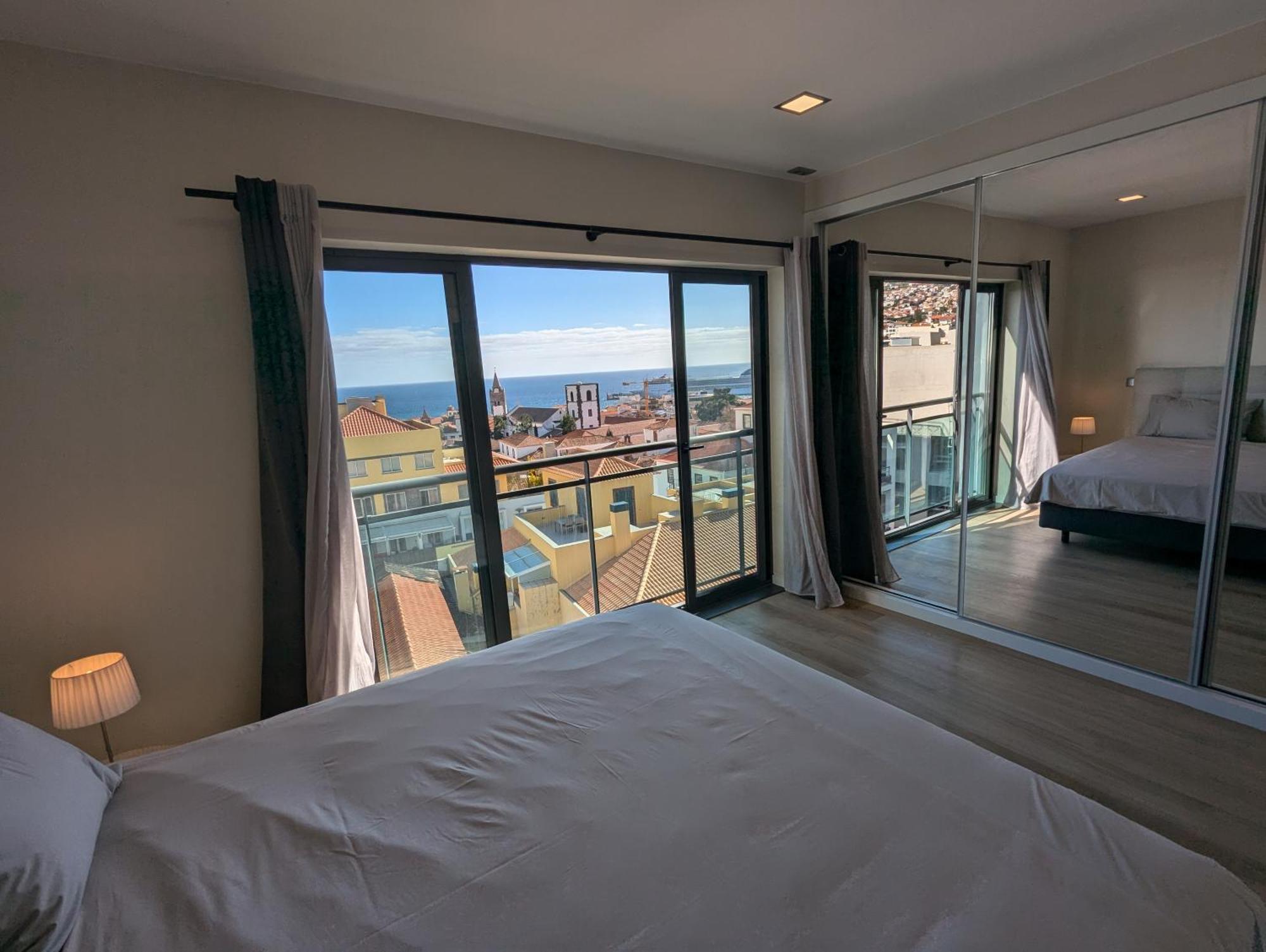 Top-floor One-bedroom Flats - Peaceful With Ocean And Views * Funchal (Madeira)