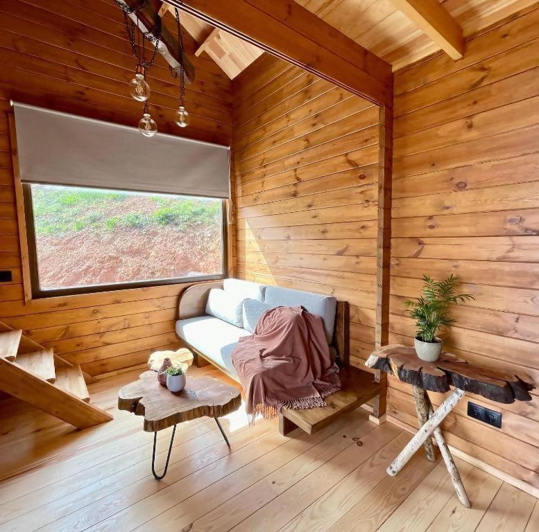 Mountain Eco Shelter 5 *
