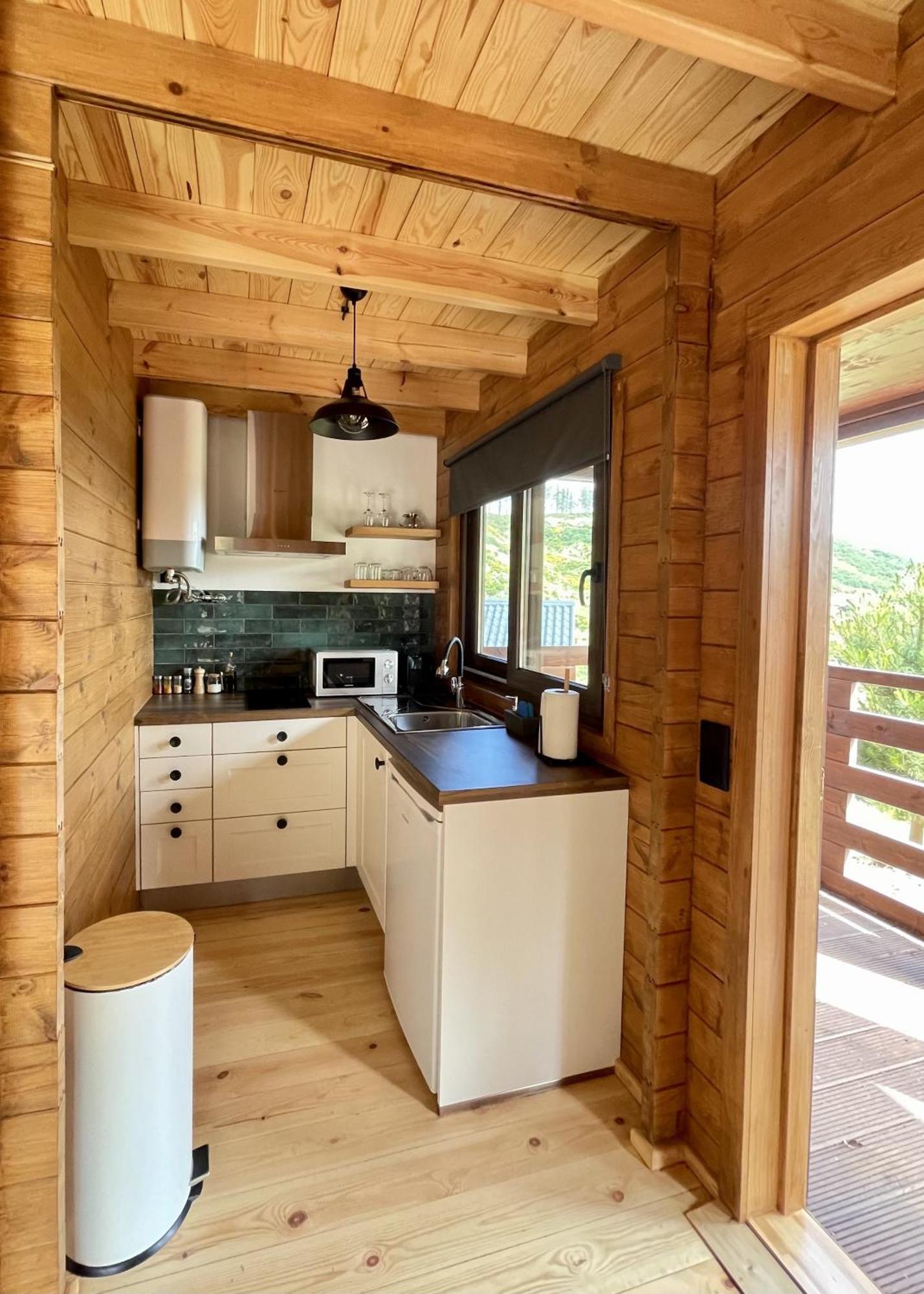 Mountain Eco Shelter 5
