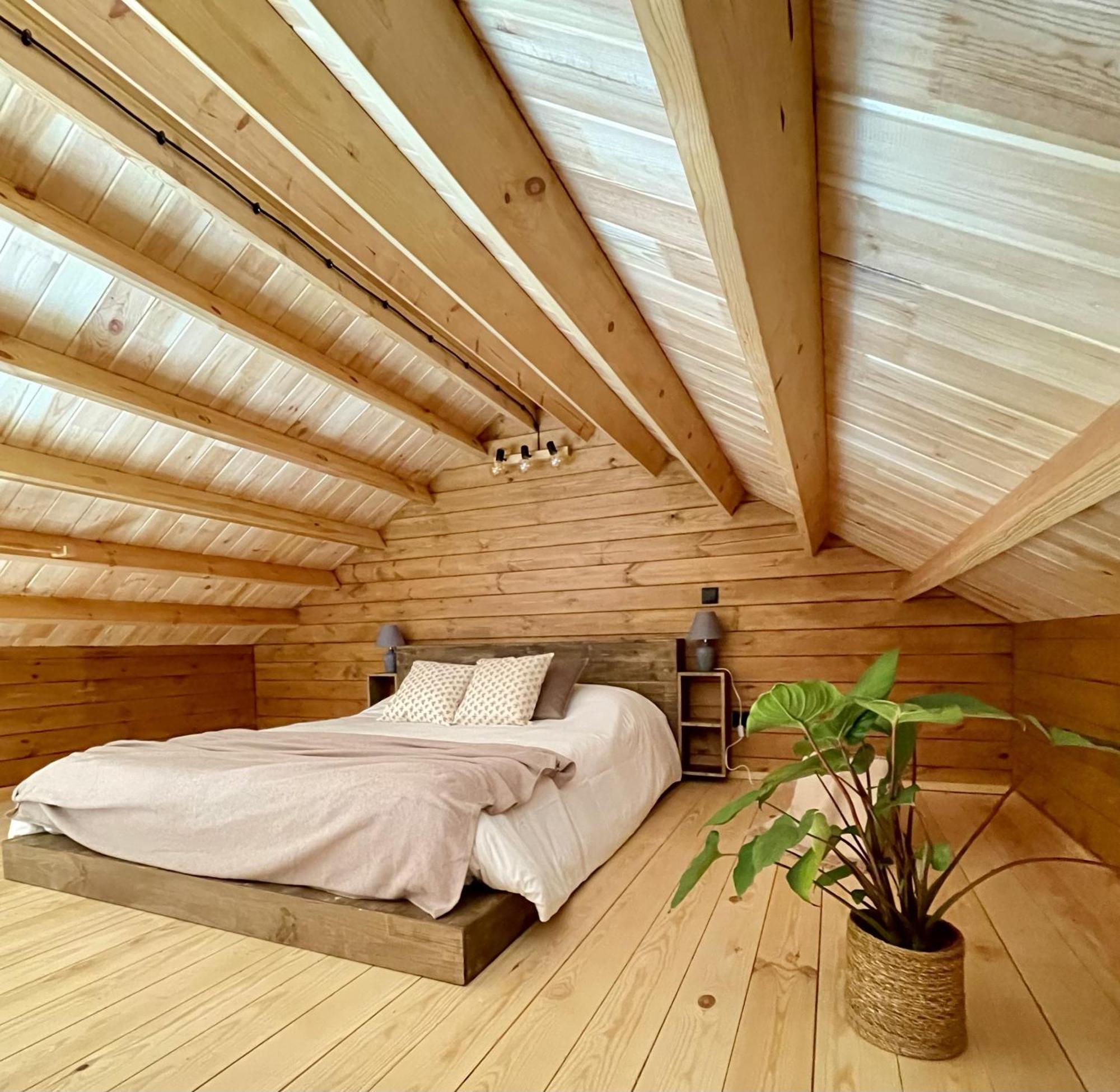 Mountain Eco Shelter 5 *
