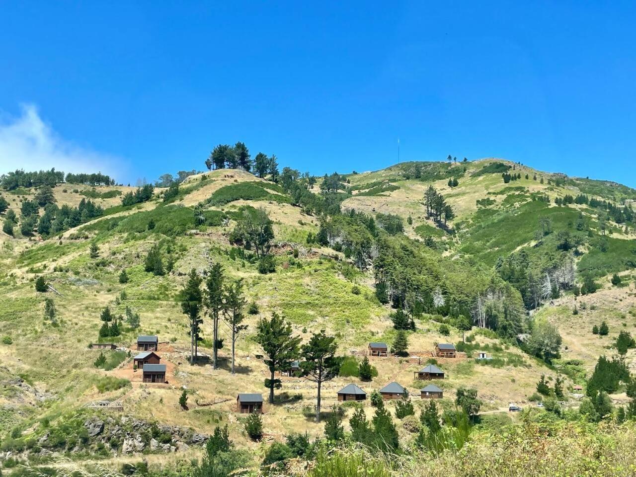 Mountain Eco Shelter 6 *