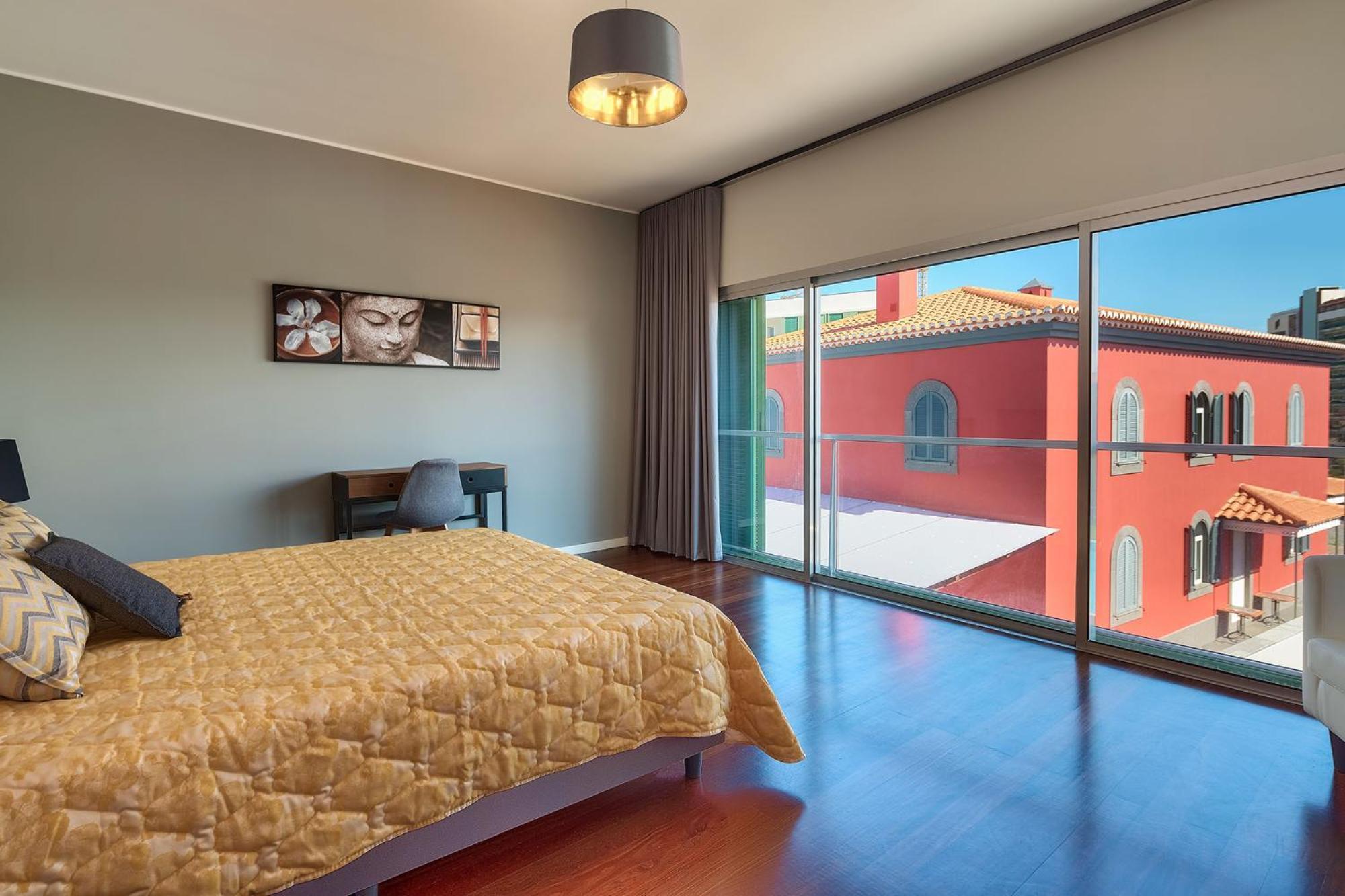 Villa Luxury Nogueira Iv *