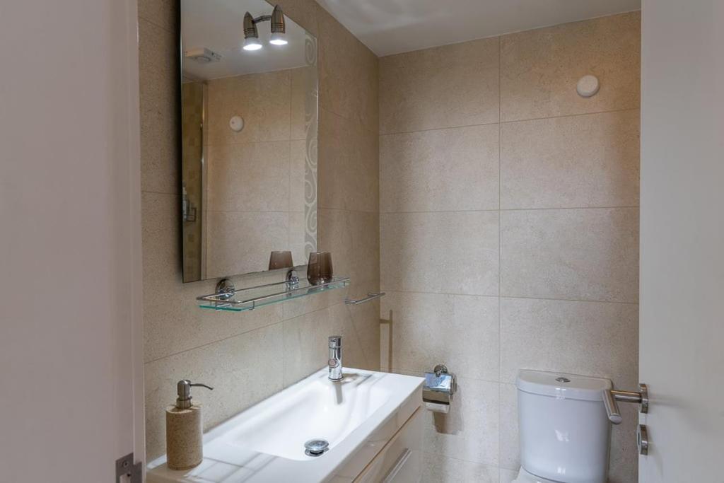 Magnolia Luxury Great Views Apartment