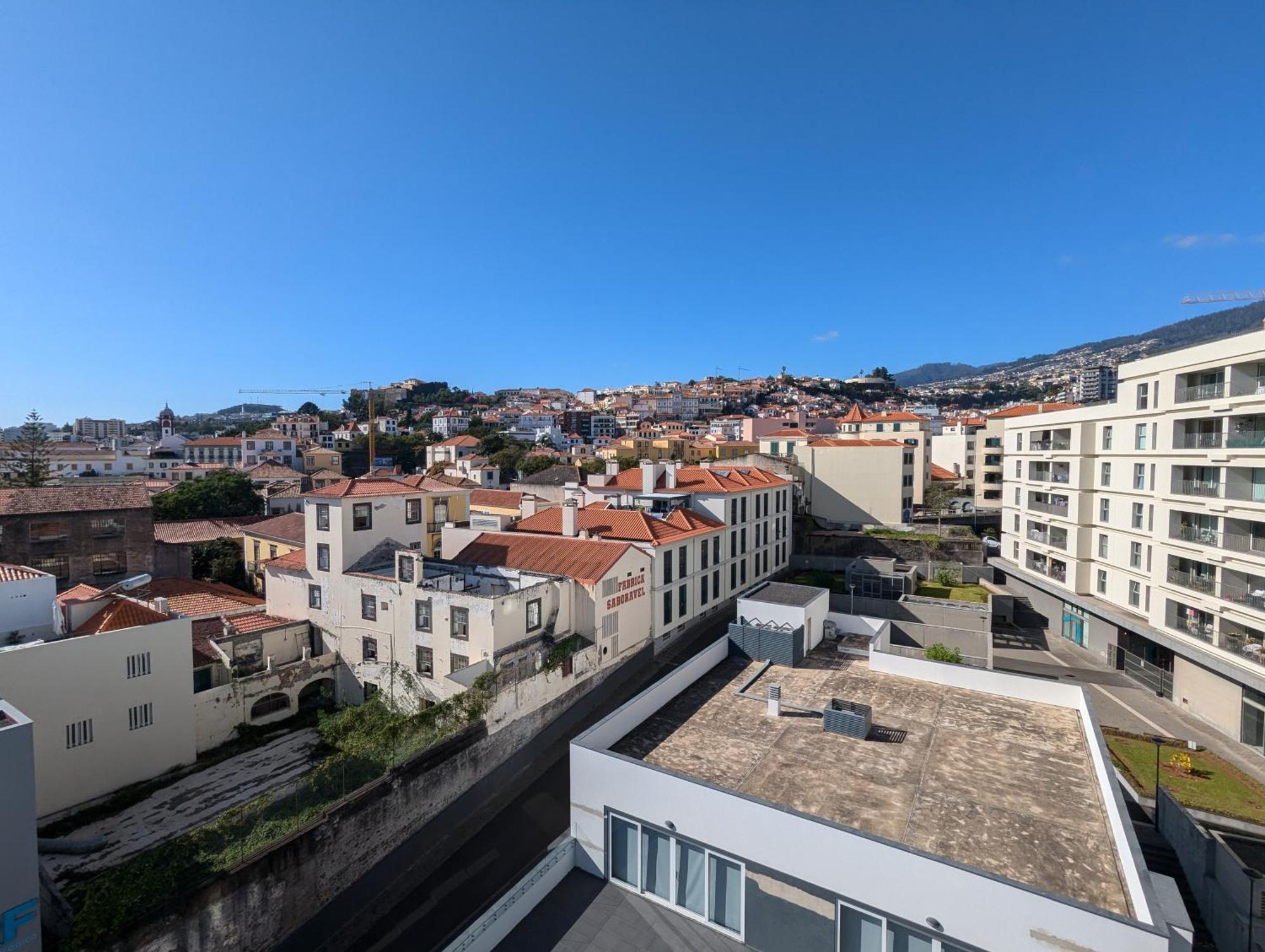 Apartamento Top-floor One-bedroom Flats - Peaceful With Ocean And Views