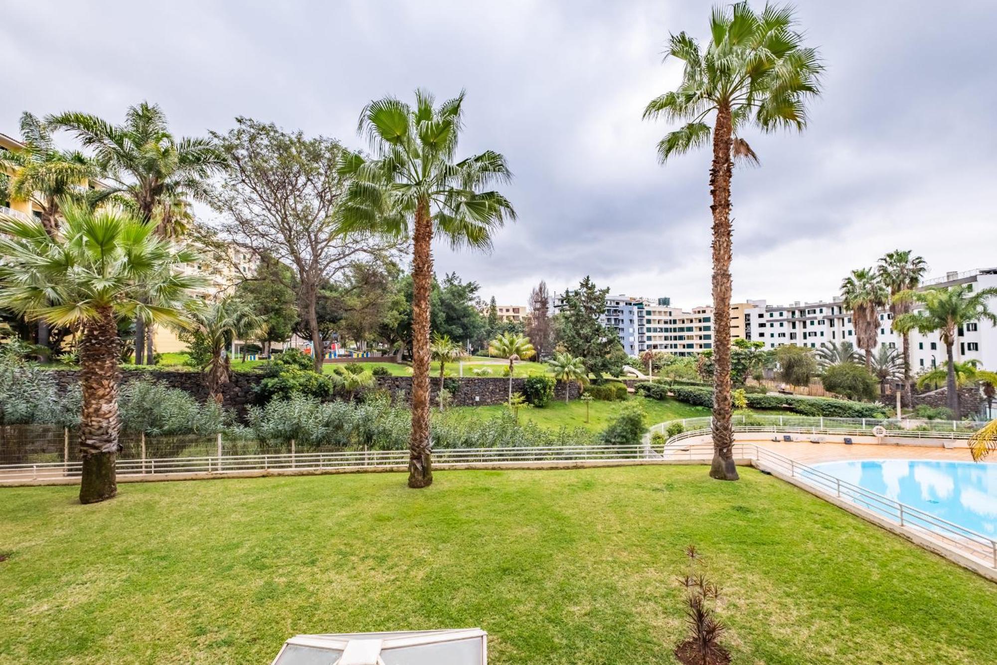 Lux Garden View By Madeira Sun Travel * Funchal (Madeira)
