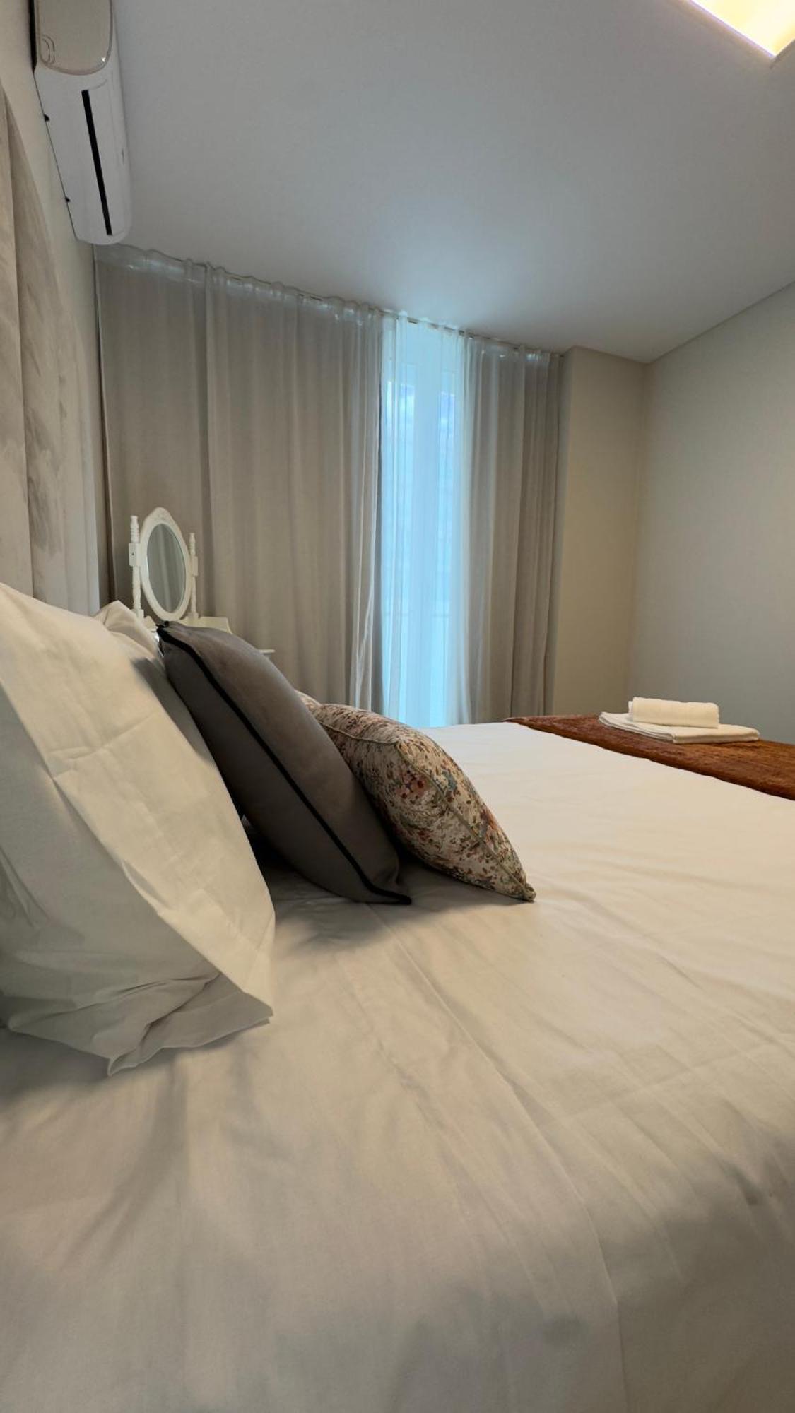 La Vie Center Flat Apartment