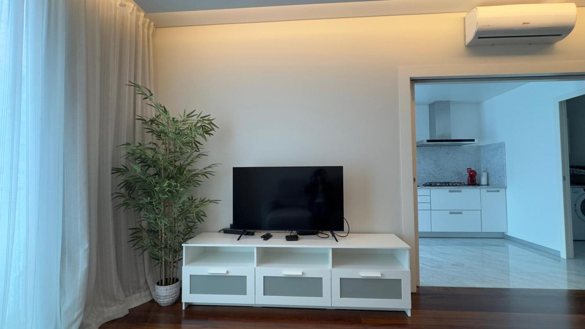Apartment La Vie Center Flat *