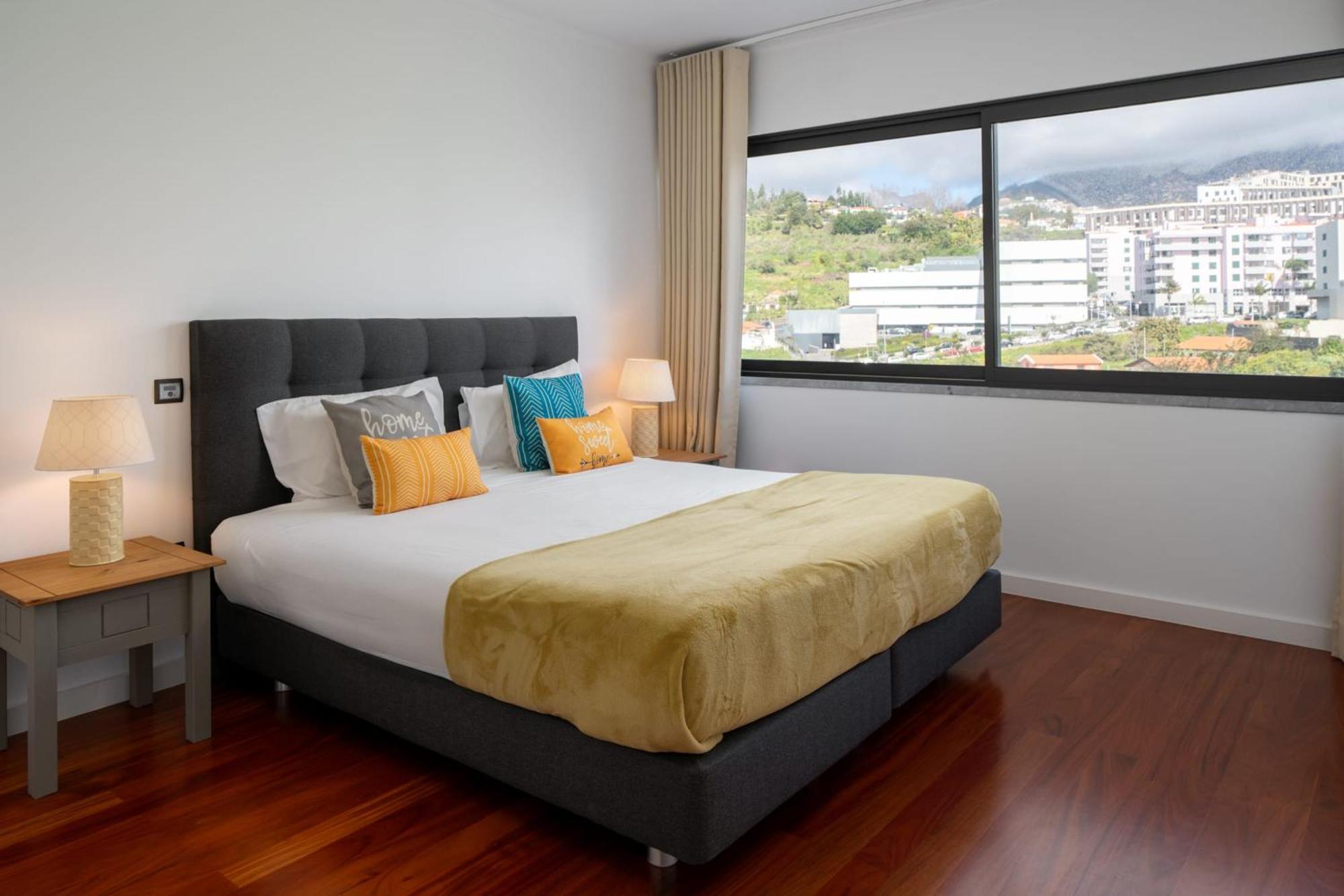 Amparo Ii By An Island Apartment Funchal (Madeira)