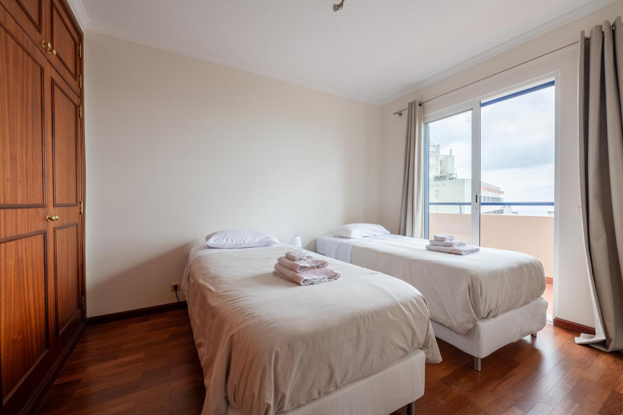 Madeira Sunny Penthouse Apartment Funchal (Madeira)