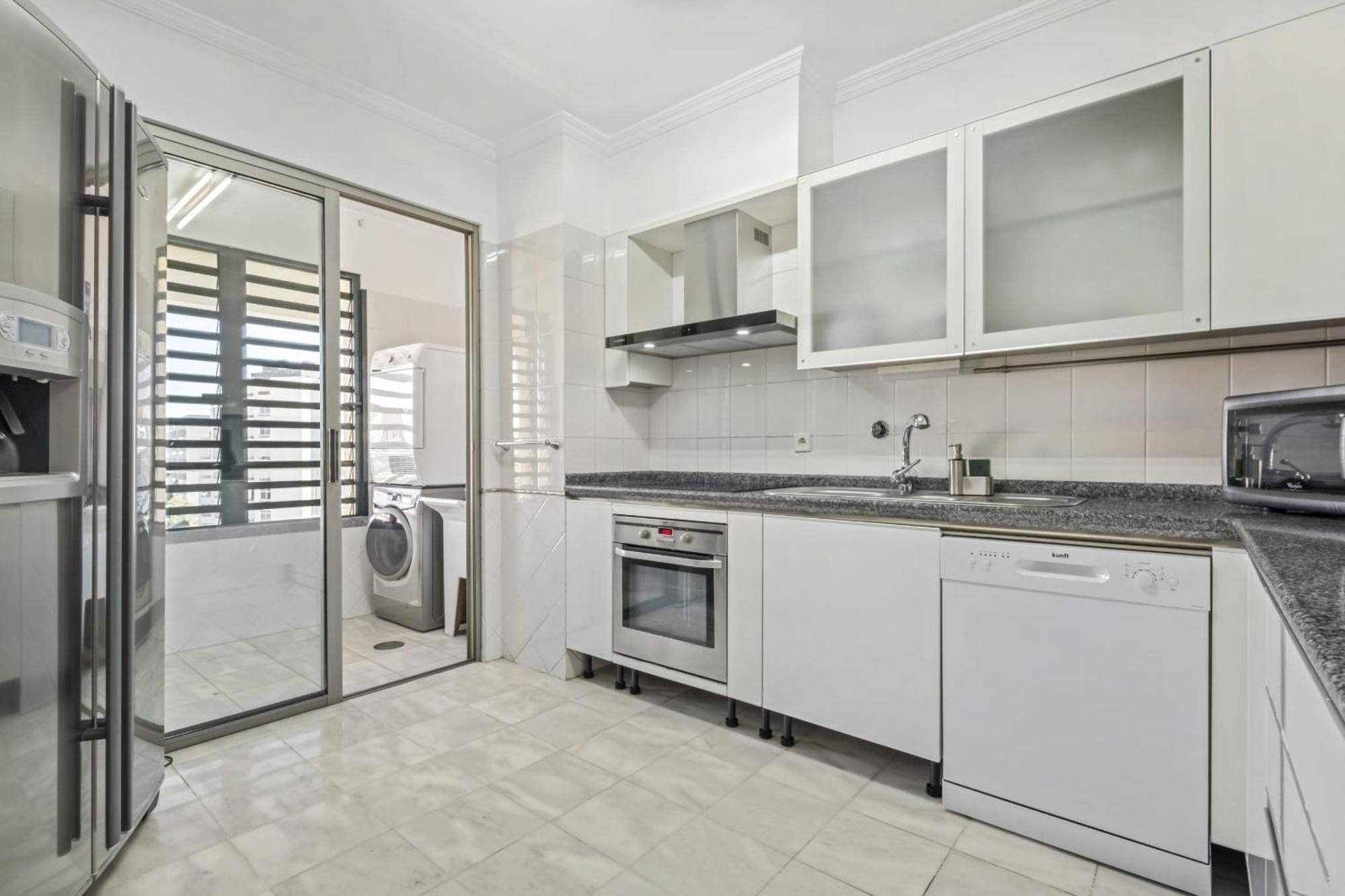 Serenity Solace By Madeira Sun Travel Apartment *
