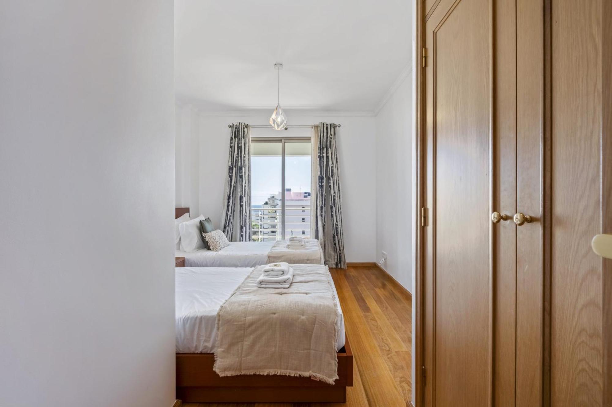 Serenity Solace By Madeira Sun Travel Apartment *